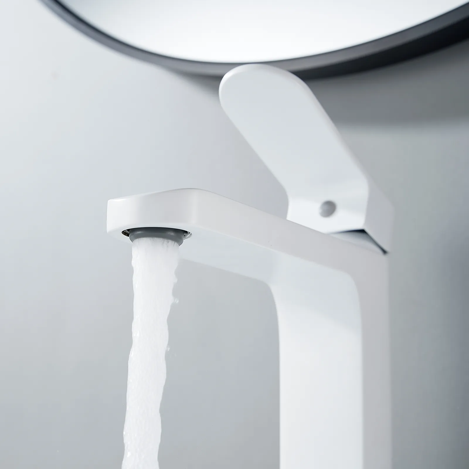 Смеситель для раковины Shevanik S4501C, белый