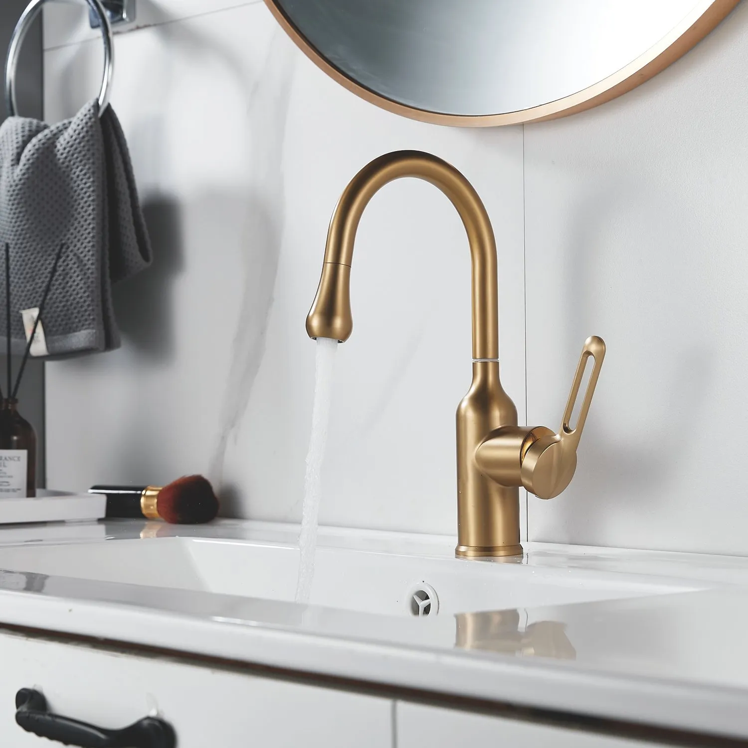 Смеситель для раковины Raffine F101G, золотой сатин