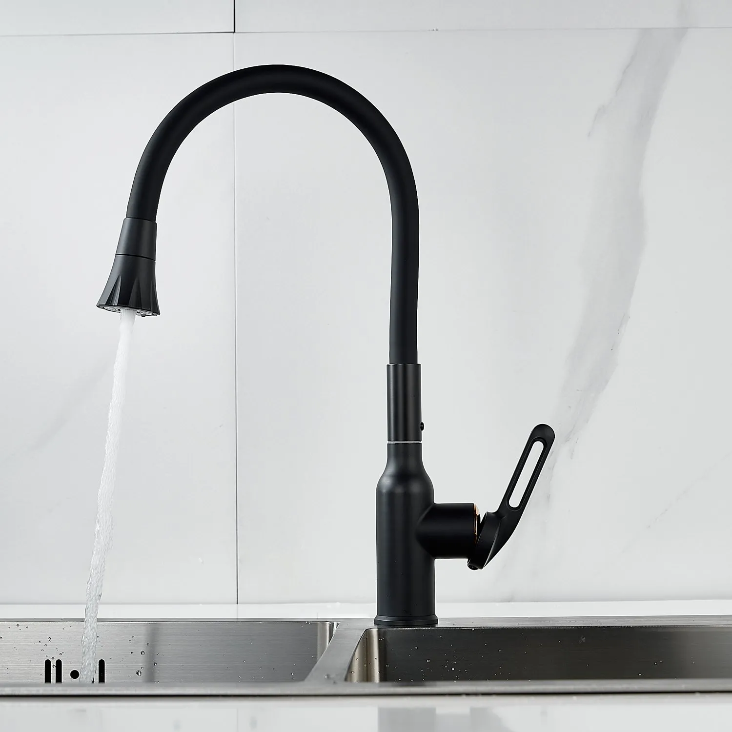 Смеситель для кухни с гибким изливом Raffine F303H-3, черный