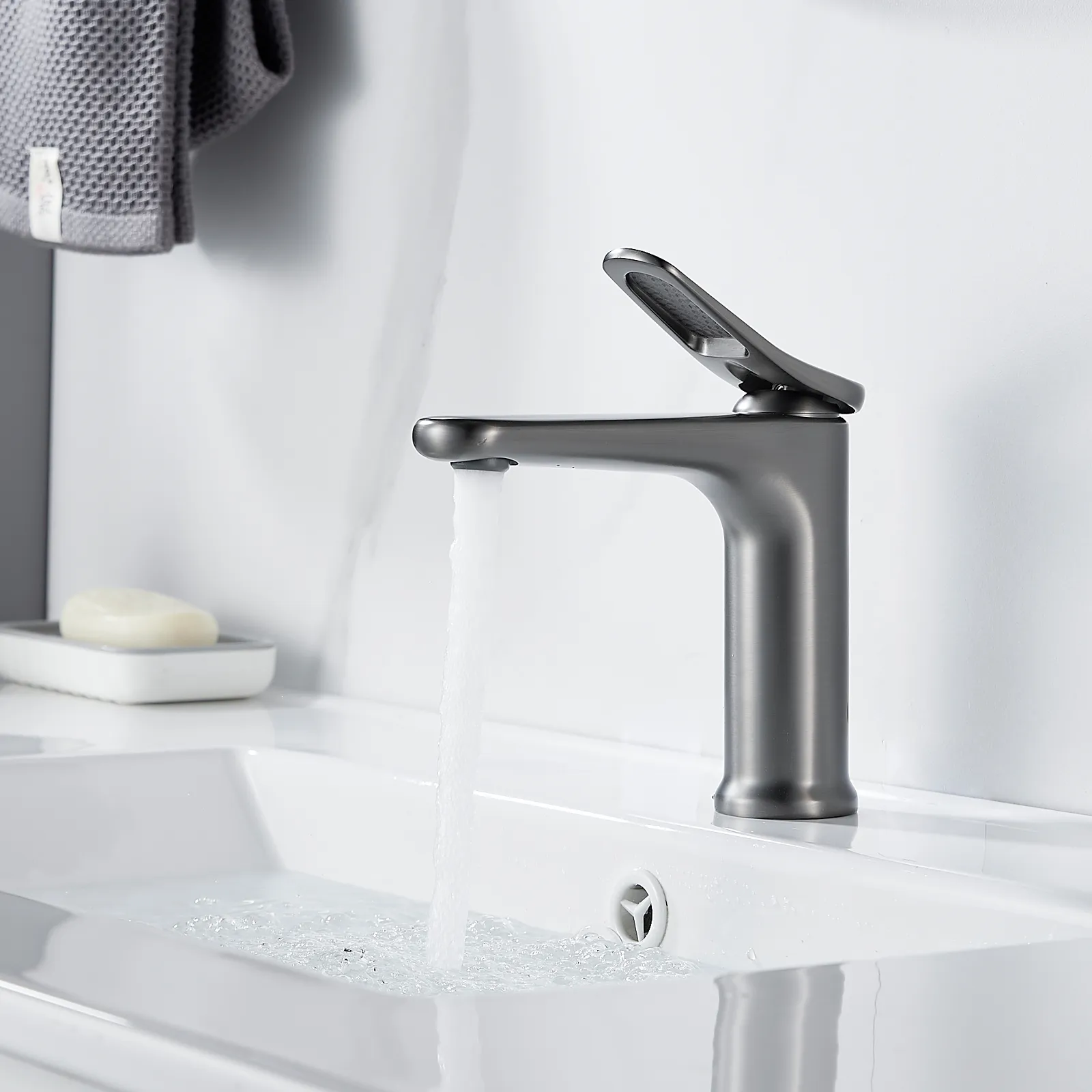 Смеситель для раковины Shevanik S4701T, оружейная сталь