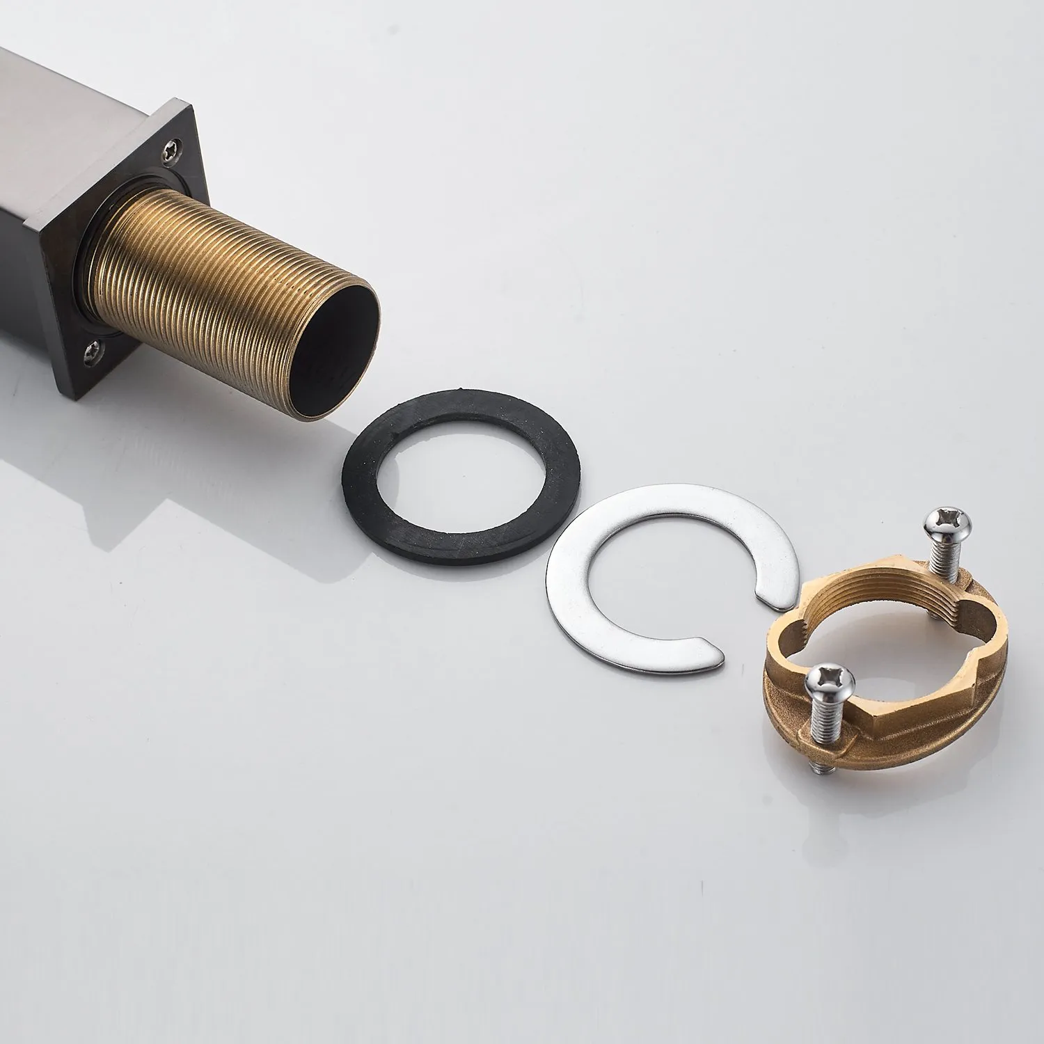 Смеситель для раковины Shevanik S7011T, оружейная сталь