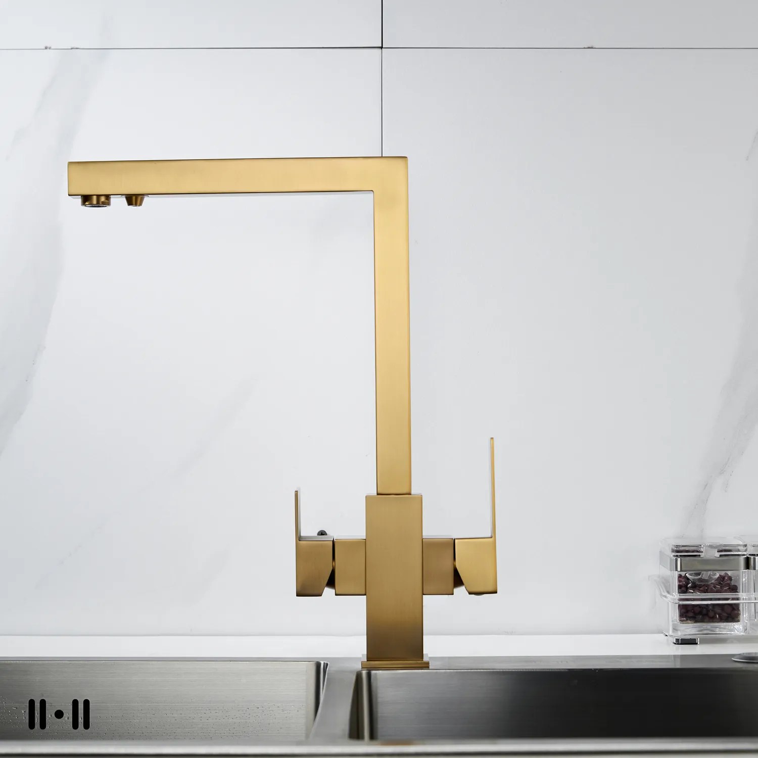 Смеситель для кухни с подключением фильтра Shevanik S148G, золотой сатин