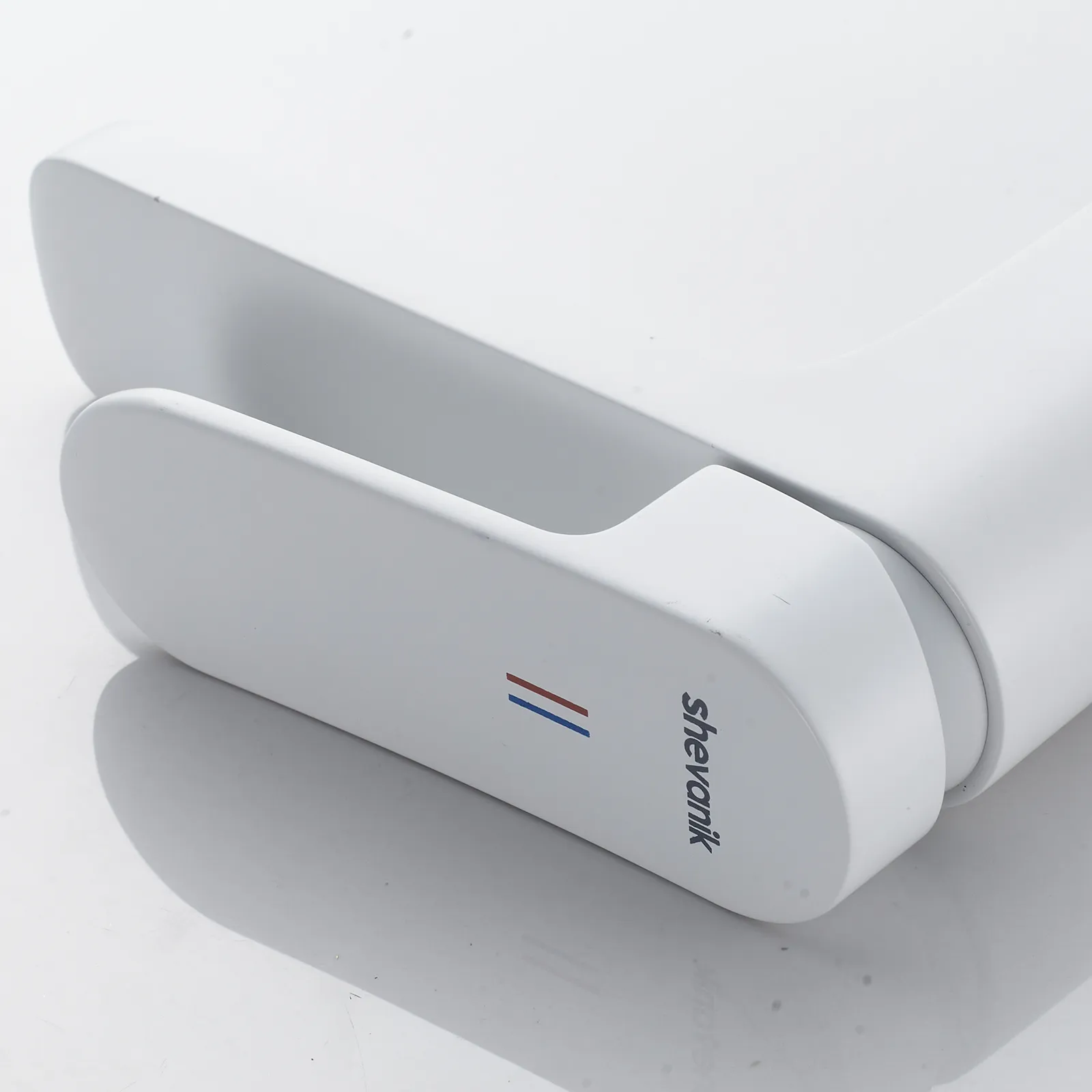 Смеситель для раковины Shevanik S4501C, белый