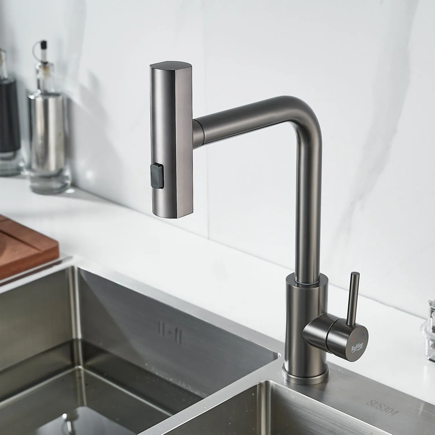 Смеситель для кухни с мультифункциональным изливом Raffine F203T, оружейная сталь