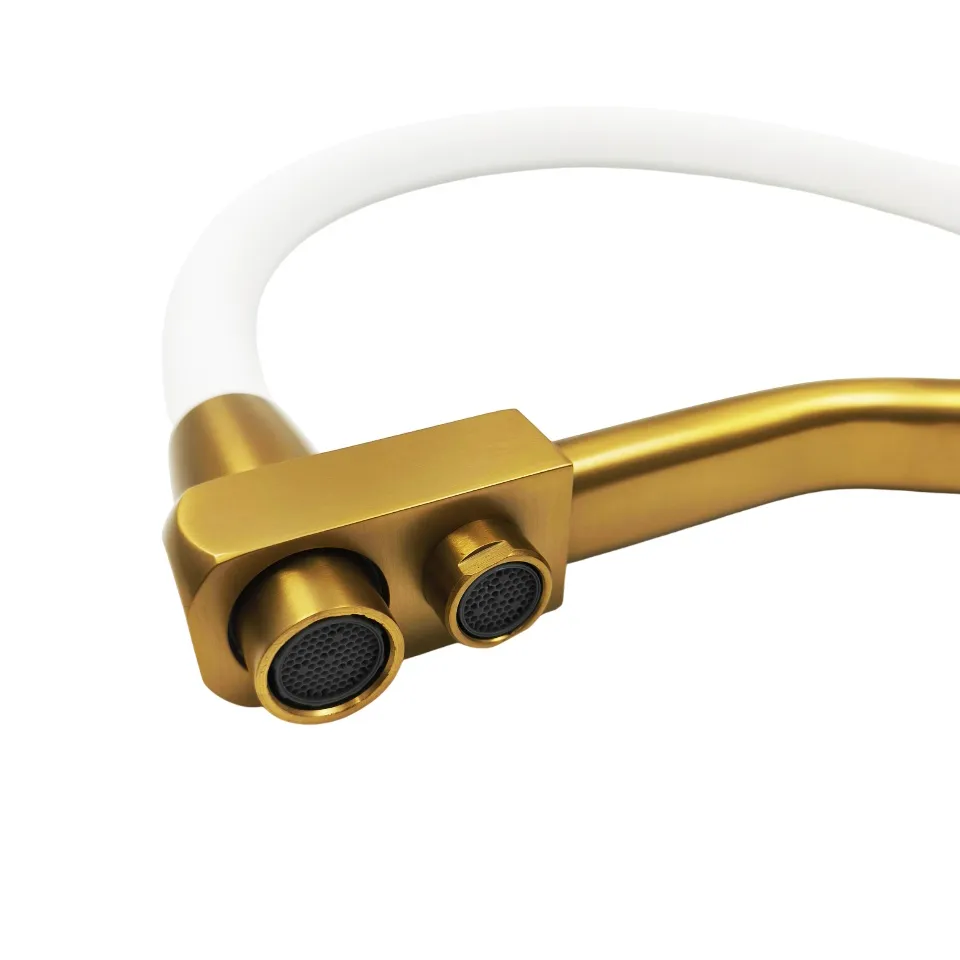 Смеситель для кухни с гибким изливом и подключением фильтра Maretti Eleganza GOLD ENG31RGF13, золотой сатин