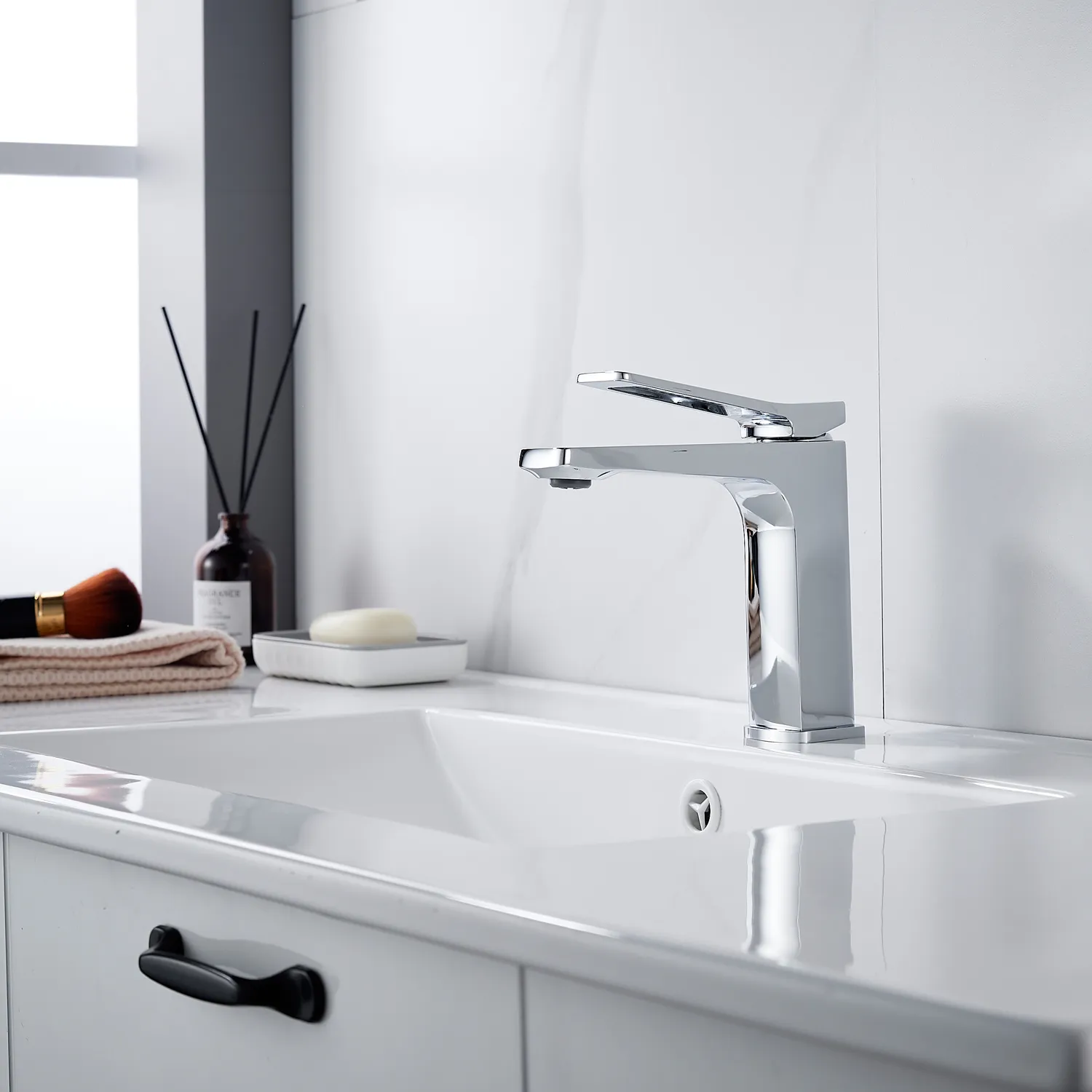 Смеситель для раковины Shevanik S4601, хром