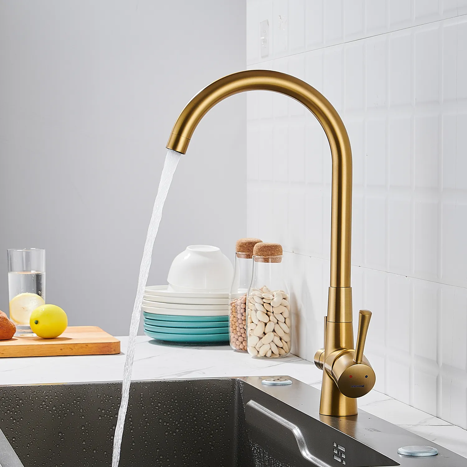 Смеситель для кухни с подключением фильтра Shevanik S428G, золотой сатин