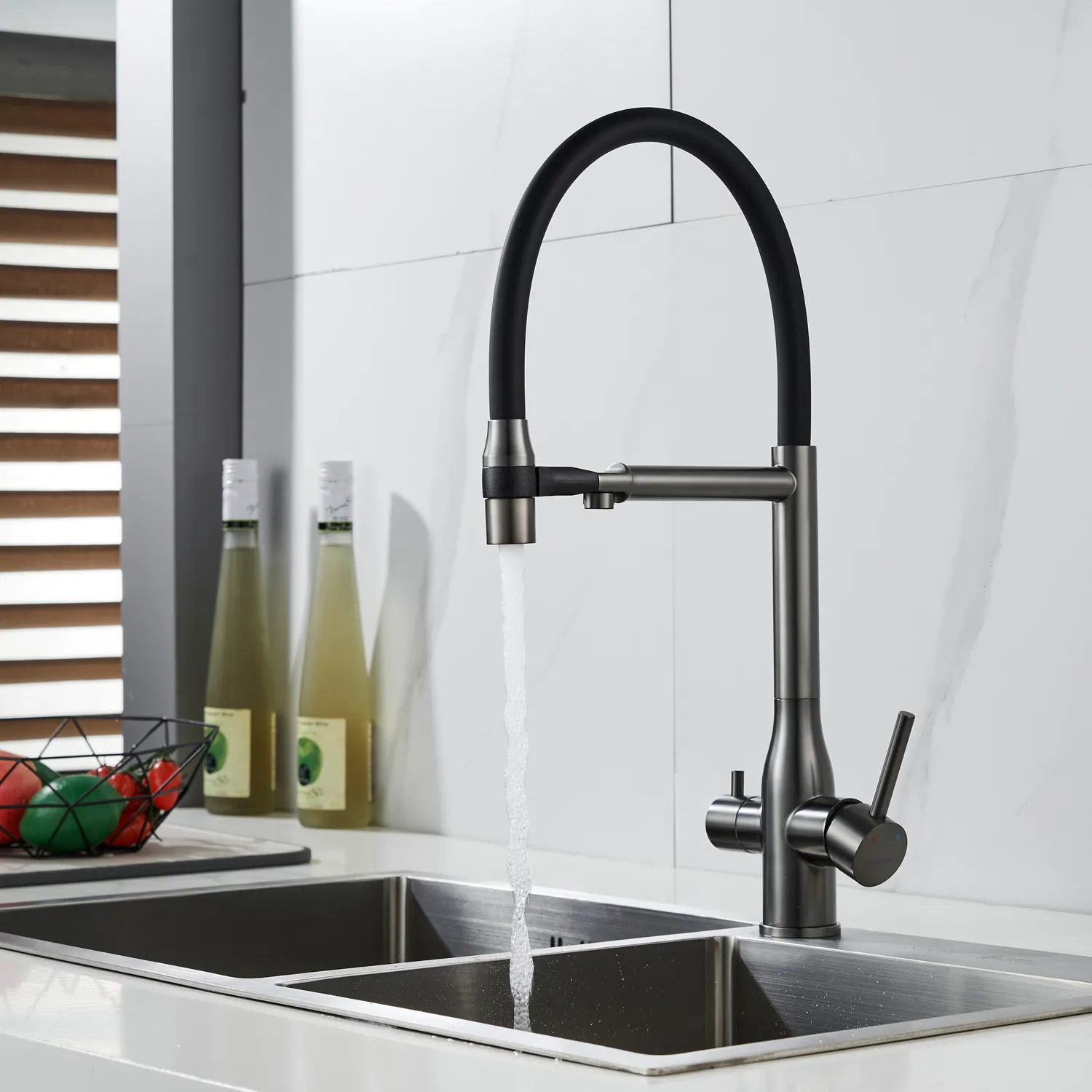 Смеситель для кухни с гибким изливом и подключением фильтра Shevanik S378T, оружейная сталь