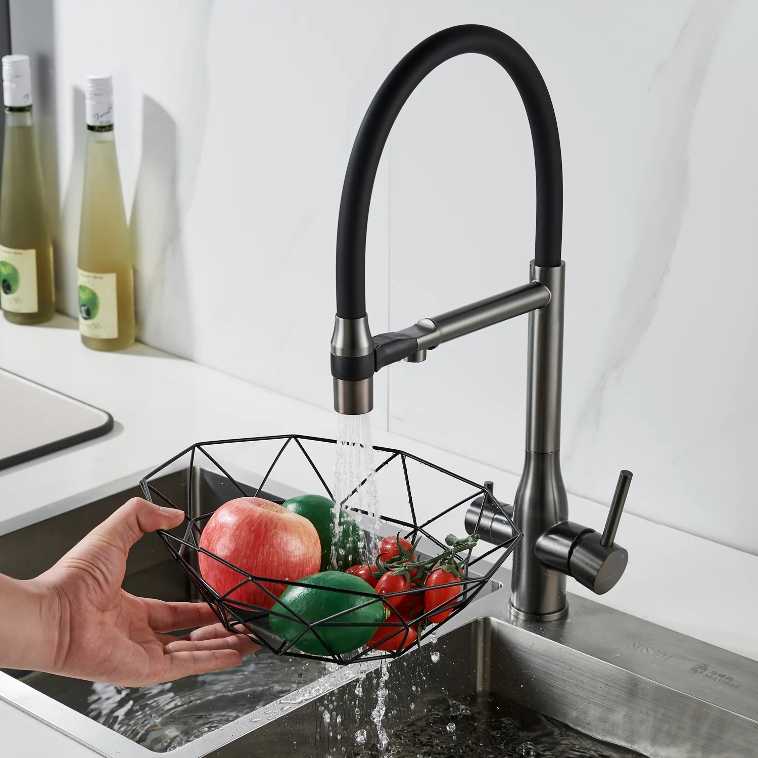 Смеситель для кухни с гибким изливом и подключением фильтра Shevanik S378T, оружейная сталь