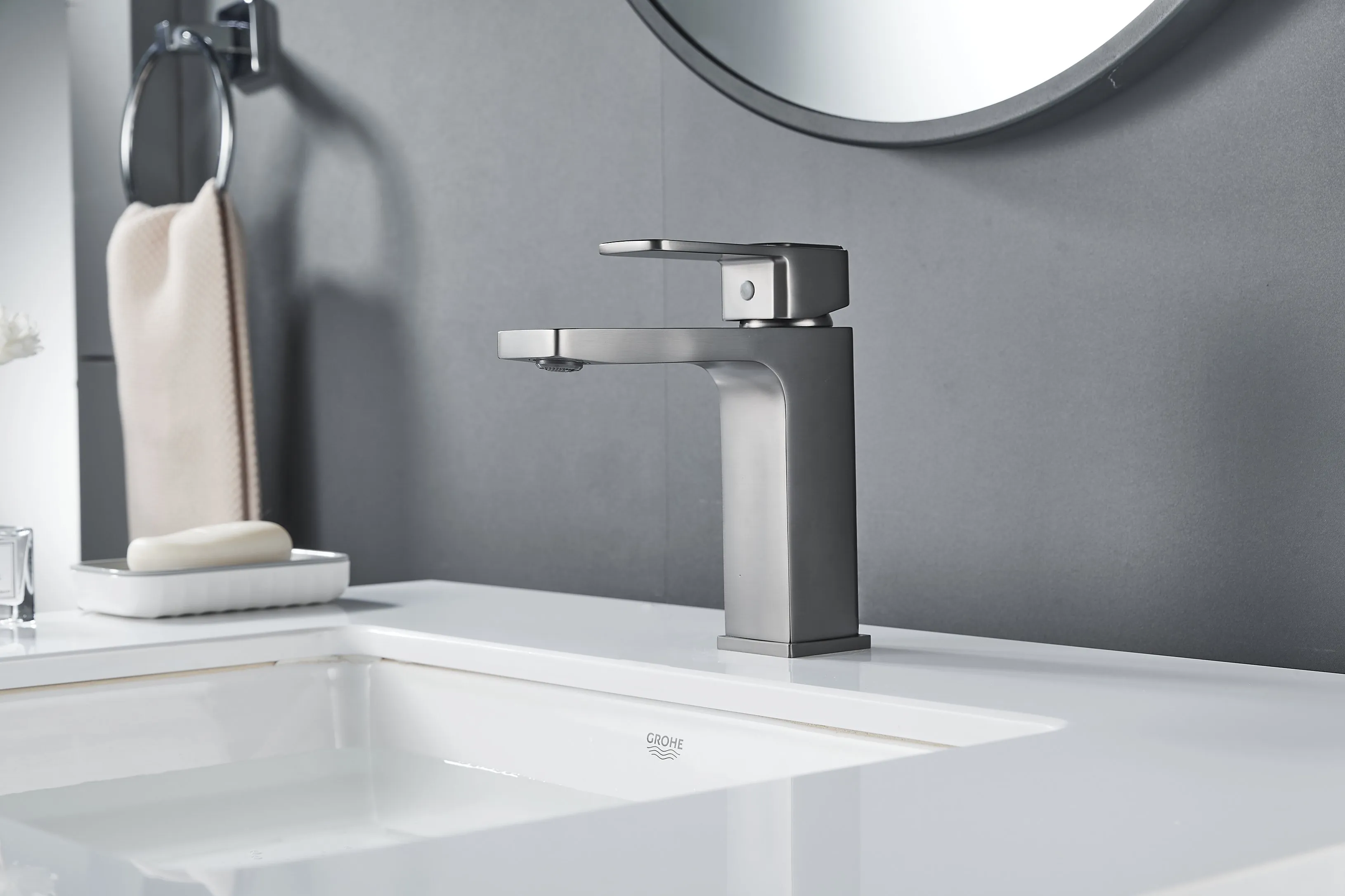 Смеситель для раковины Shevanik S9701T, оружейная сталь