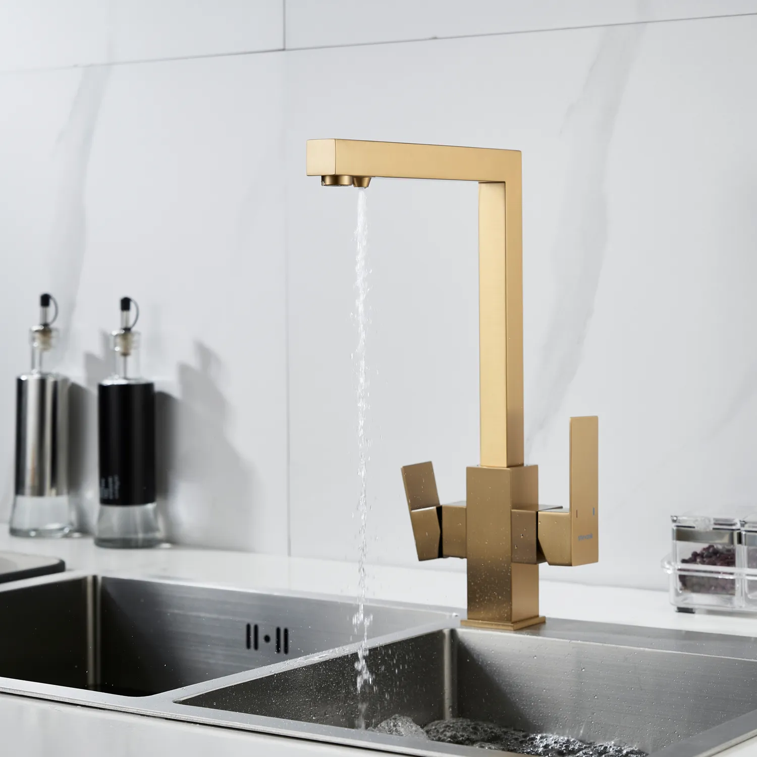 Смеситель для кухни с подключением фильтра Shevanik S148G, золотой сатин