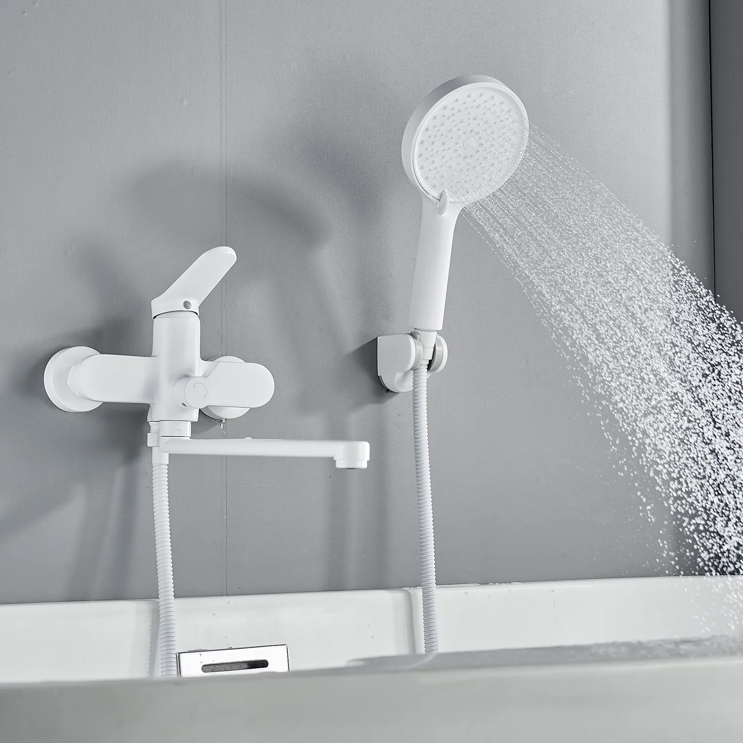 Смеситель для ванны Shevanik S4322C, белый