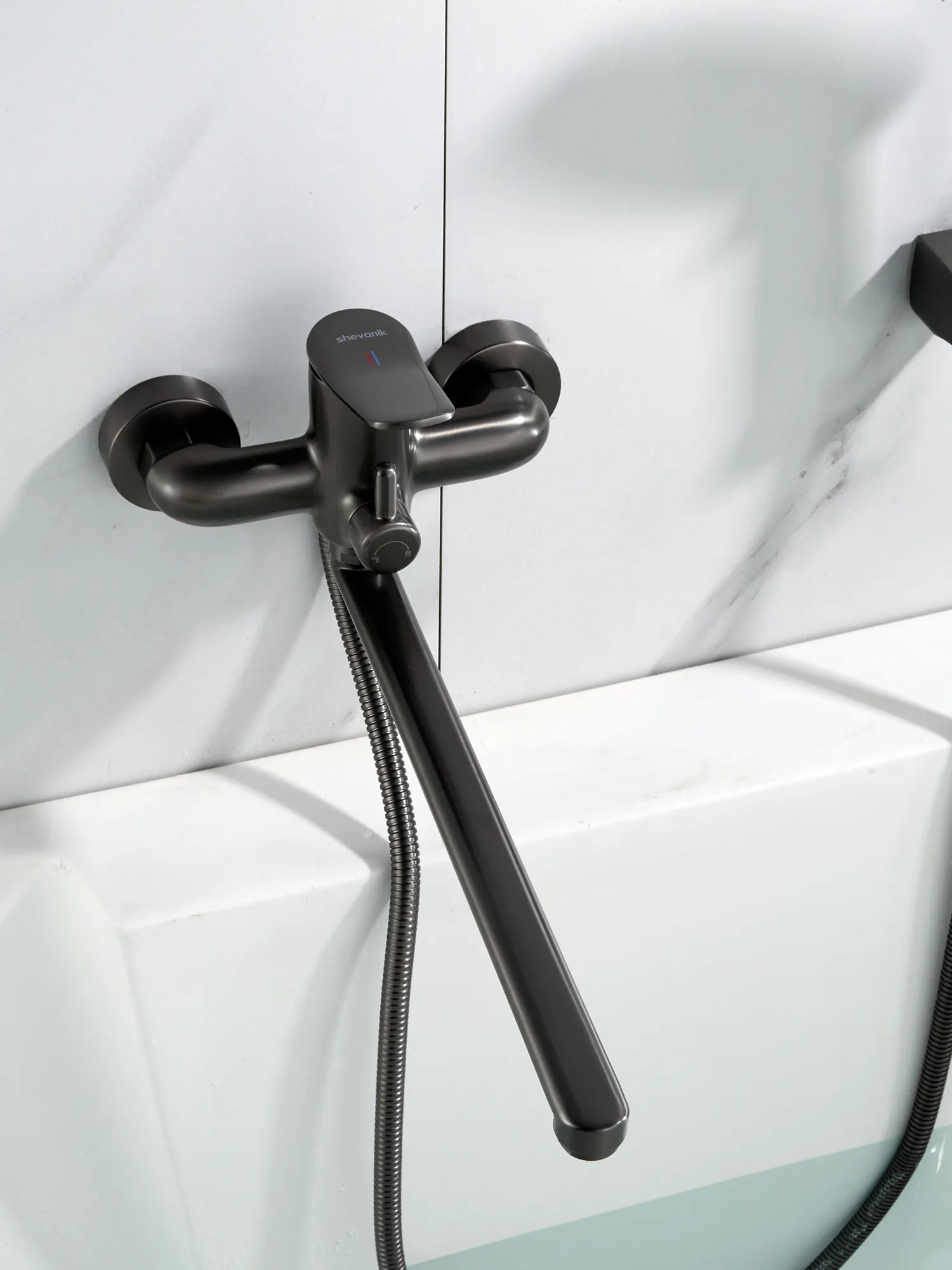 Смеситель для ванны Shevanik S4722T, оружейная сталь
