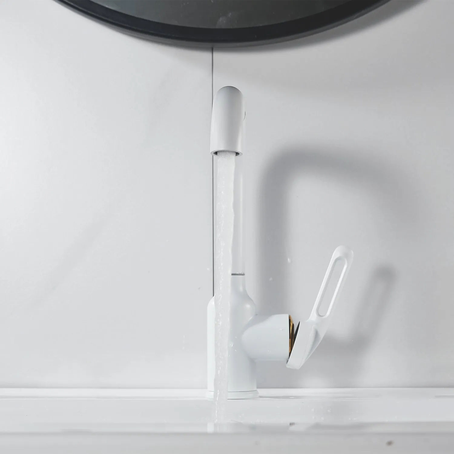 Смеситель для раковины Raffine F201C, белый