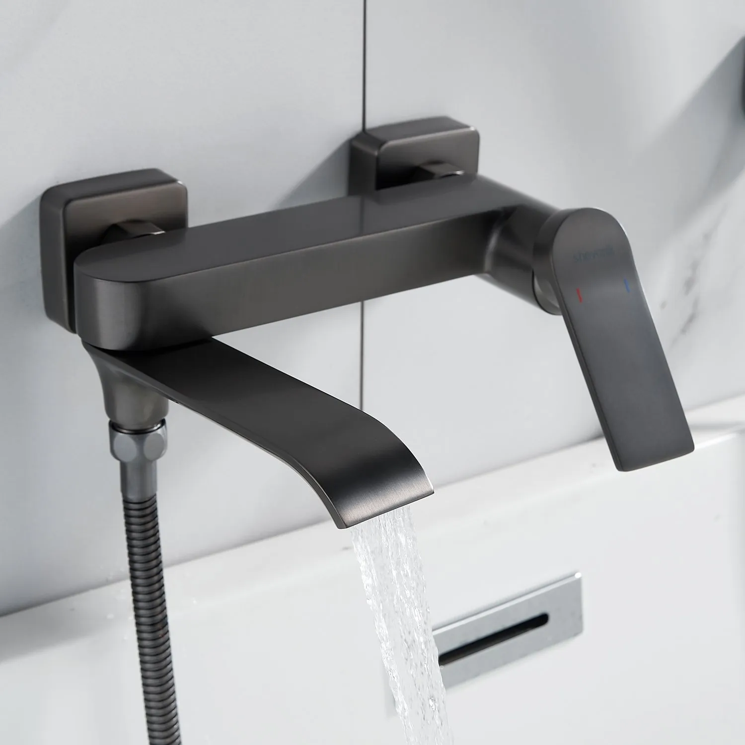 Смеситель для ванны Shevanik S4102T, оружейная сталь