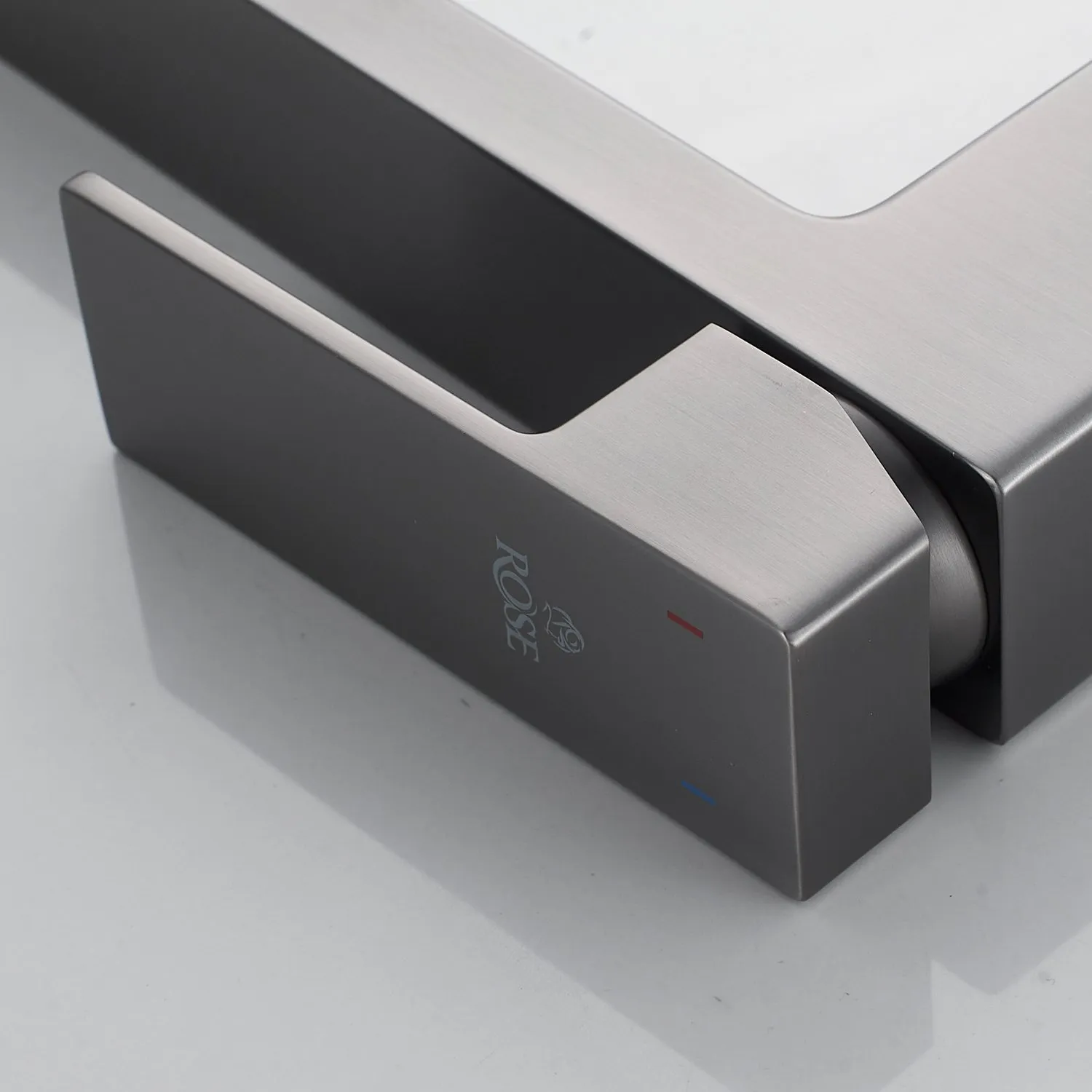 Смеситель для раковины высокий Rose R18T R1811T-1, оружейная сталь