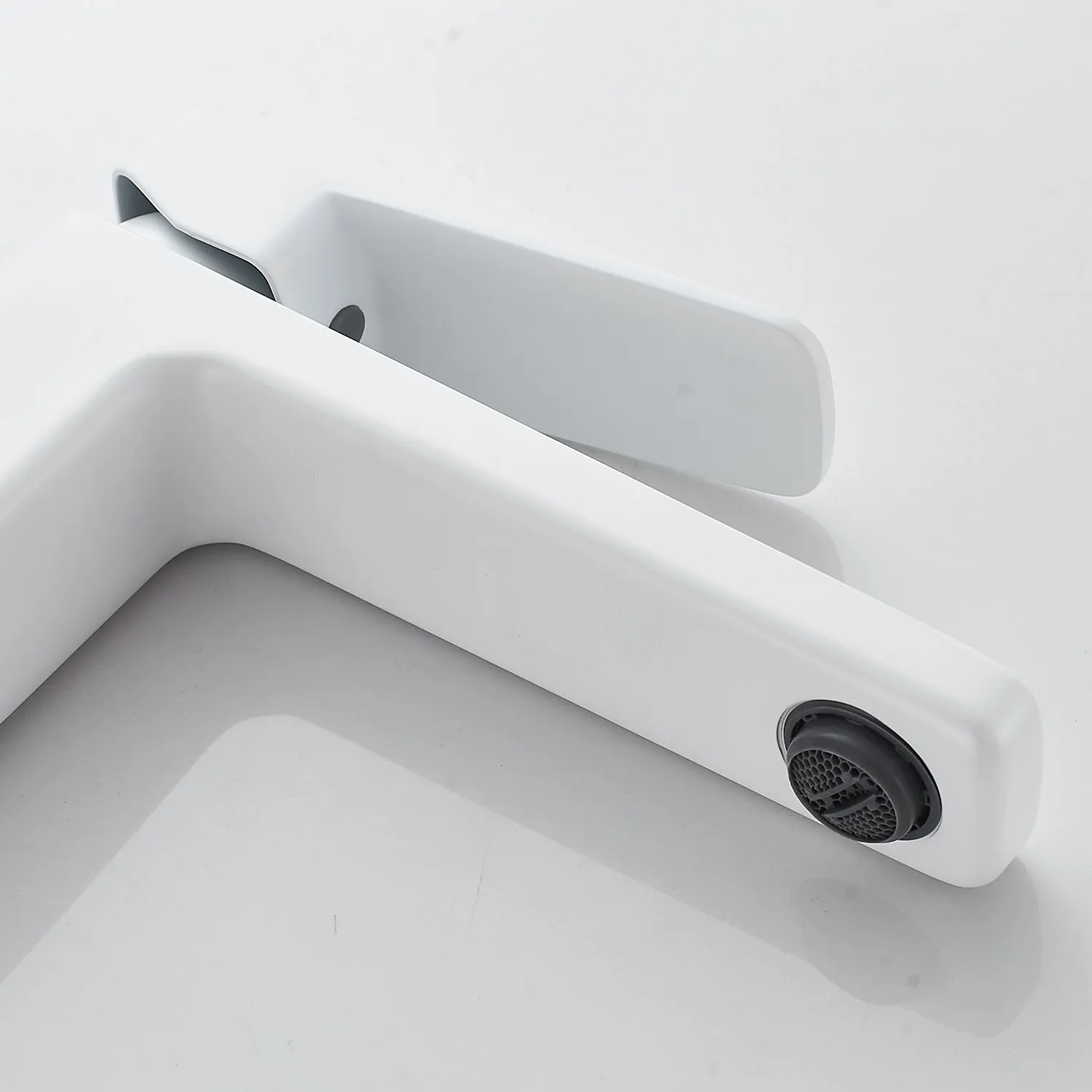 Смеситель для раковины Raffine F0199C, белый