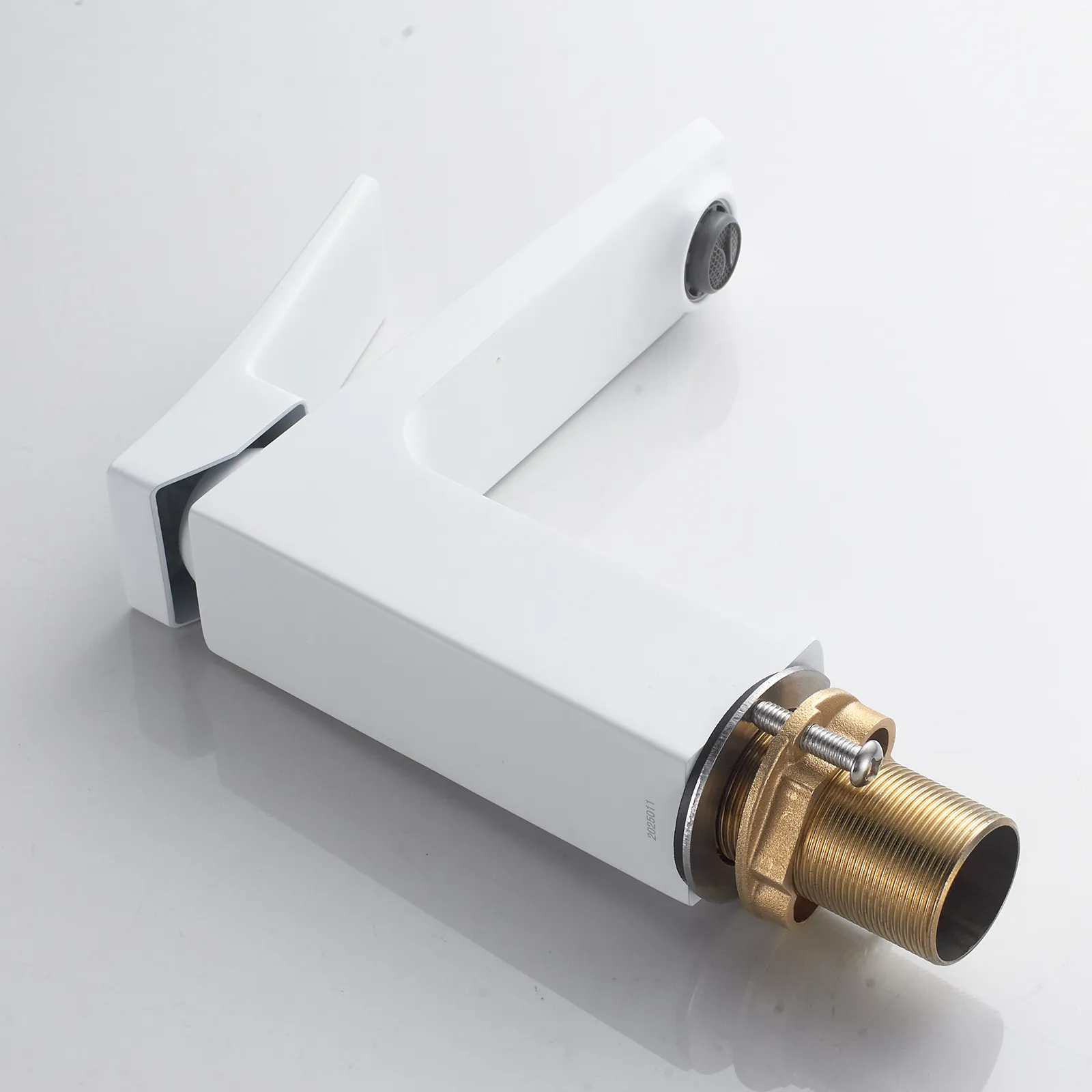 Смеситель для раковины Shevanik S4401C, белый