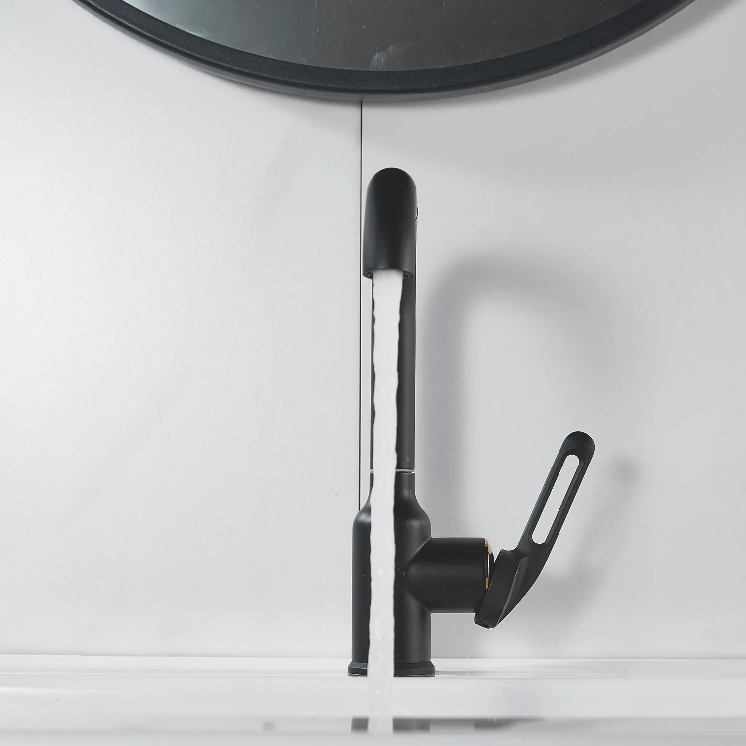 Смеситель для раковины Raffine F201H, черный