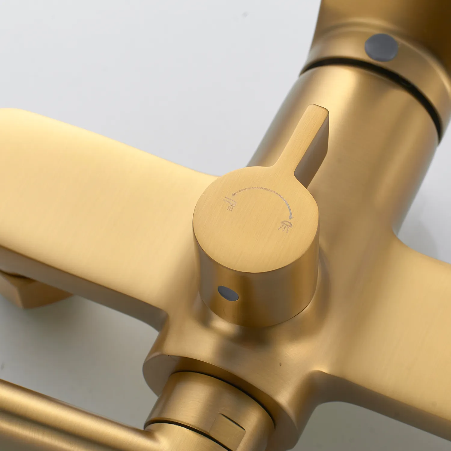 Смеситель для ванны Shevanik S4322G, золотой сатин