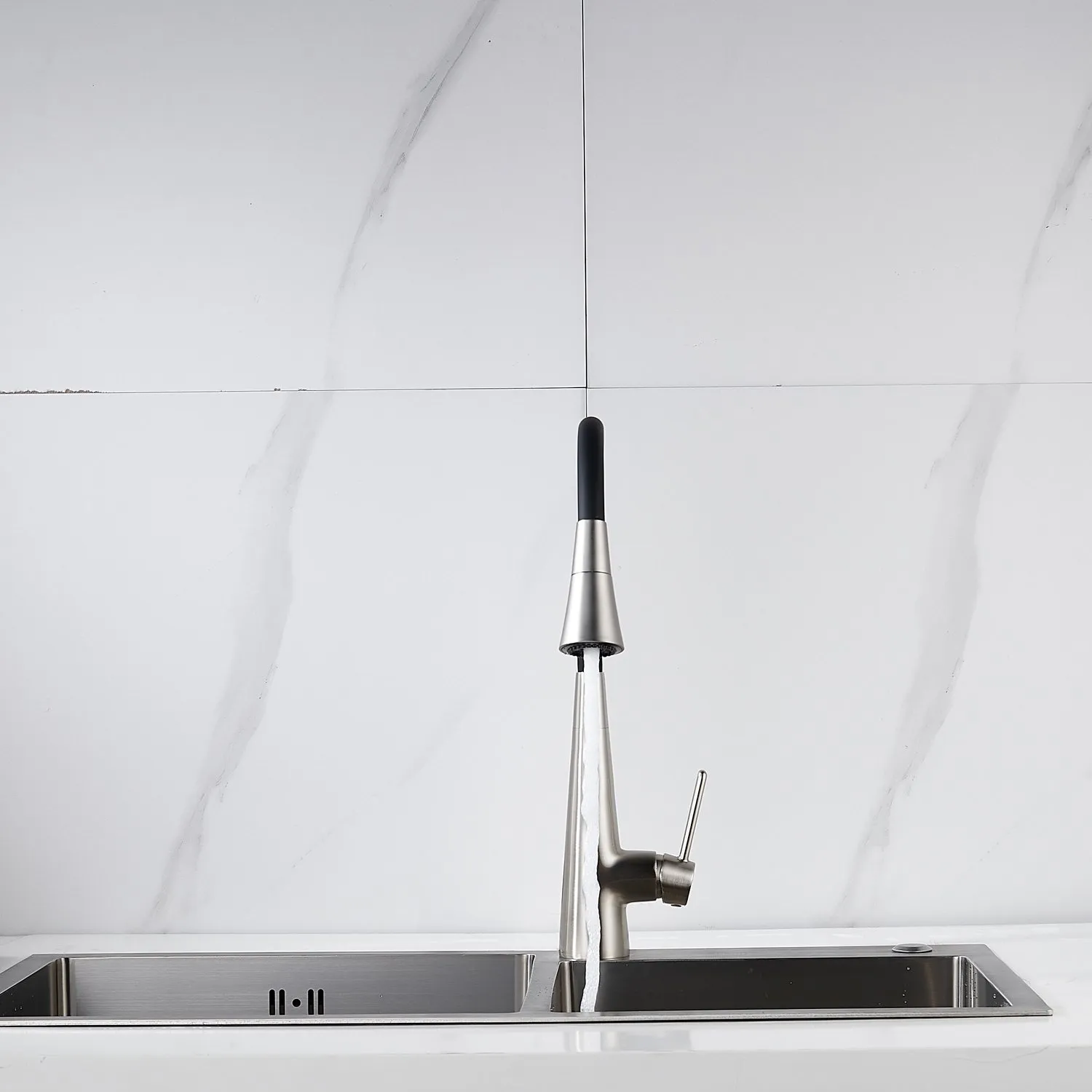 Смеситель для кухни с гибким изливом и режимом "душ" Rose R213L, сатин