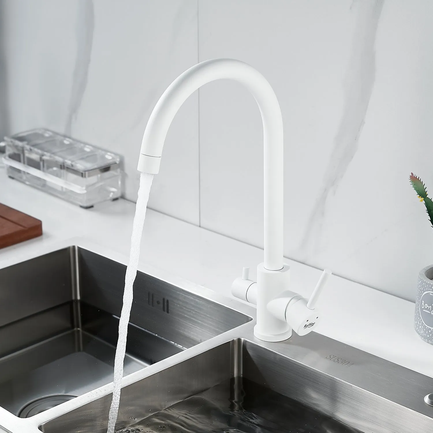 Смеситель для кухни с подключением фильтра воды Raffine F108C, белый