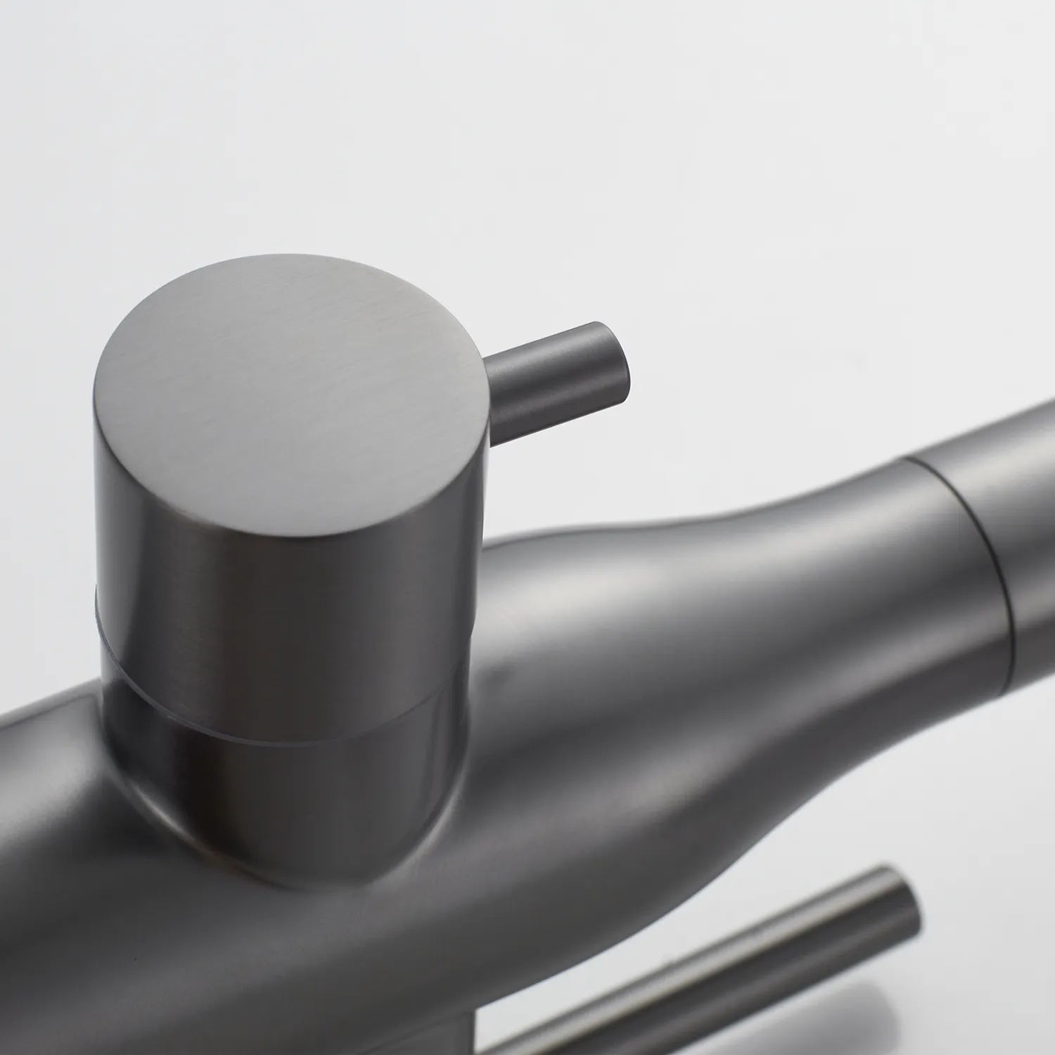 Смеситель для кухни с гибким изливом и подключением фильтра Shevanik S378T, оружейная сталь