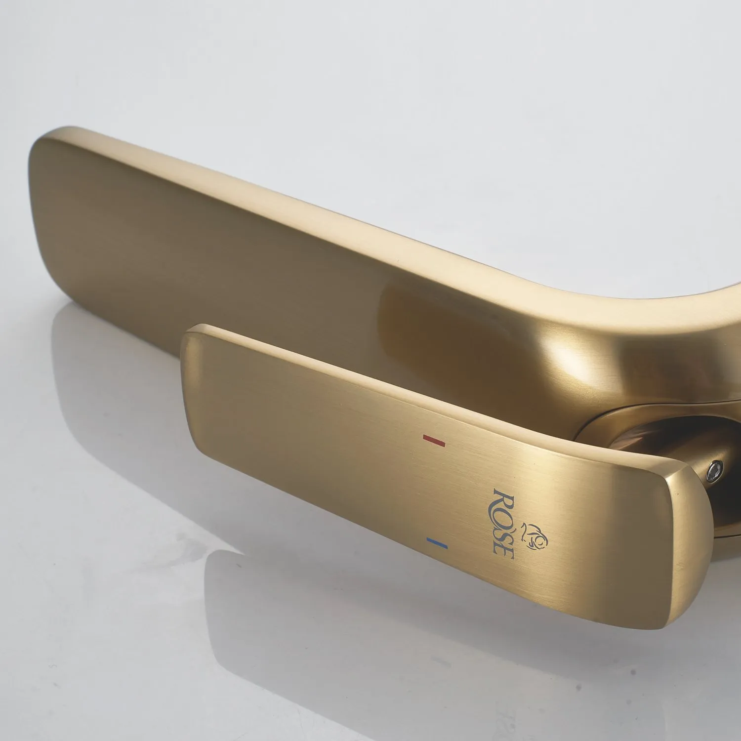 Смеситель для раковины высокий Rose R3911G, золотой сатин