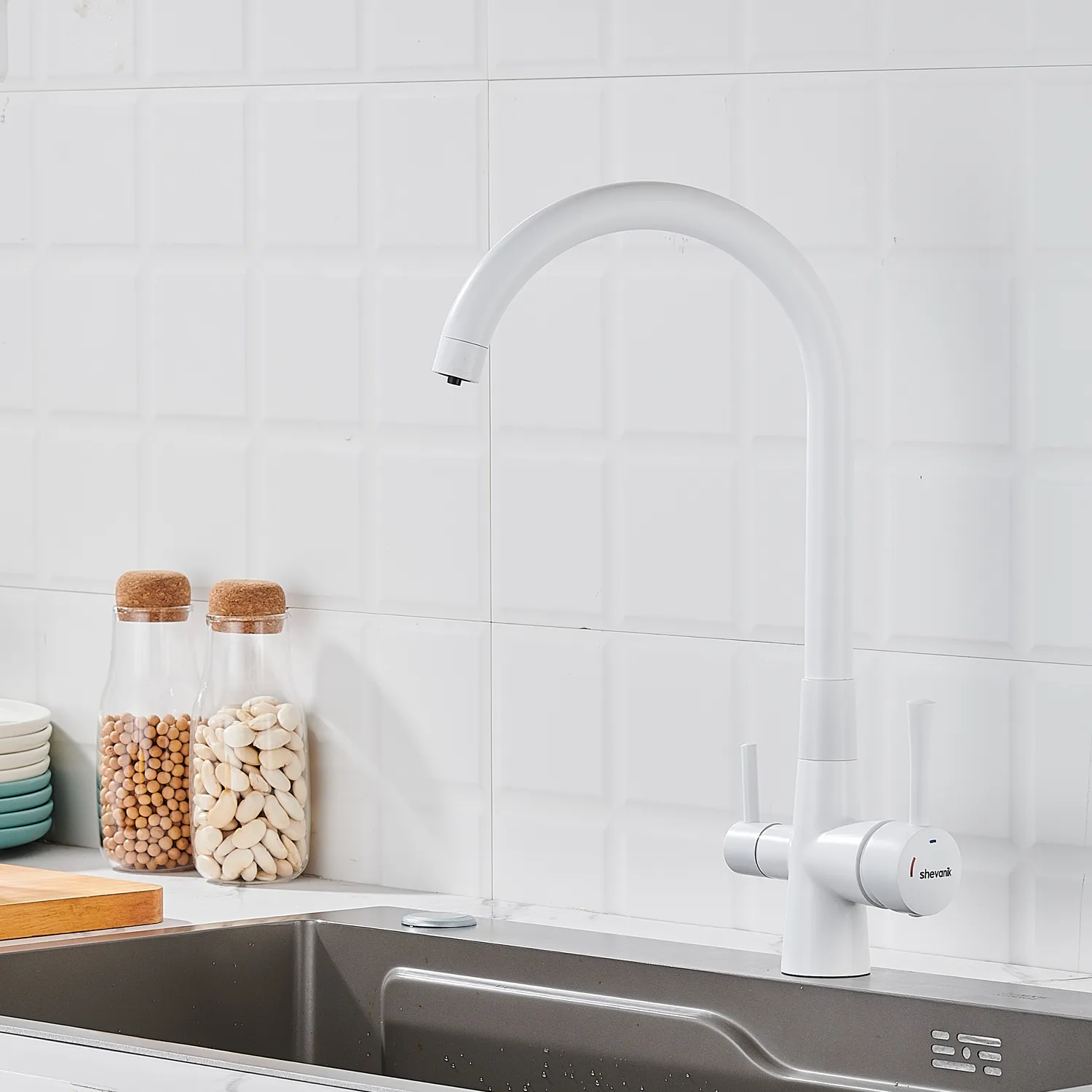 Смеситель для кухни с подключением фильтра Shevanik S428C, белый