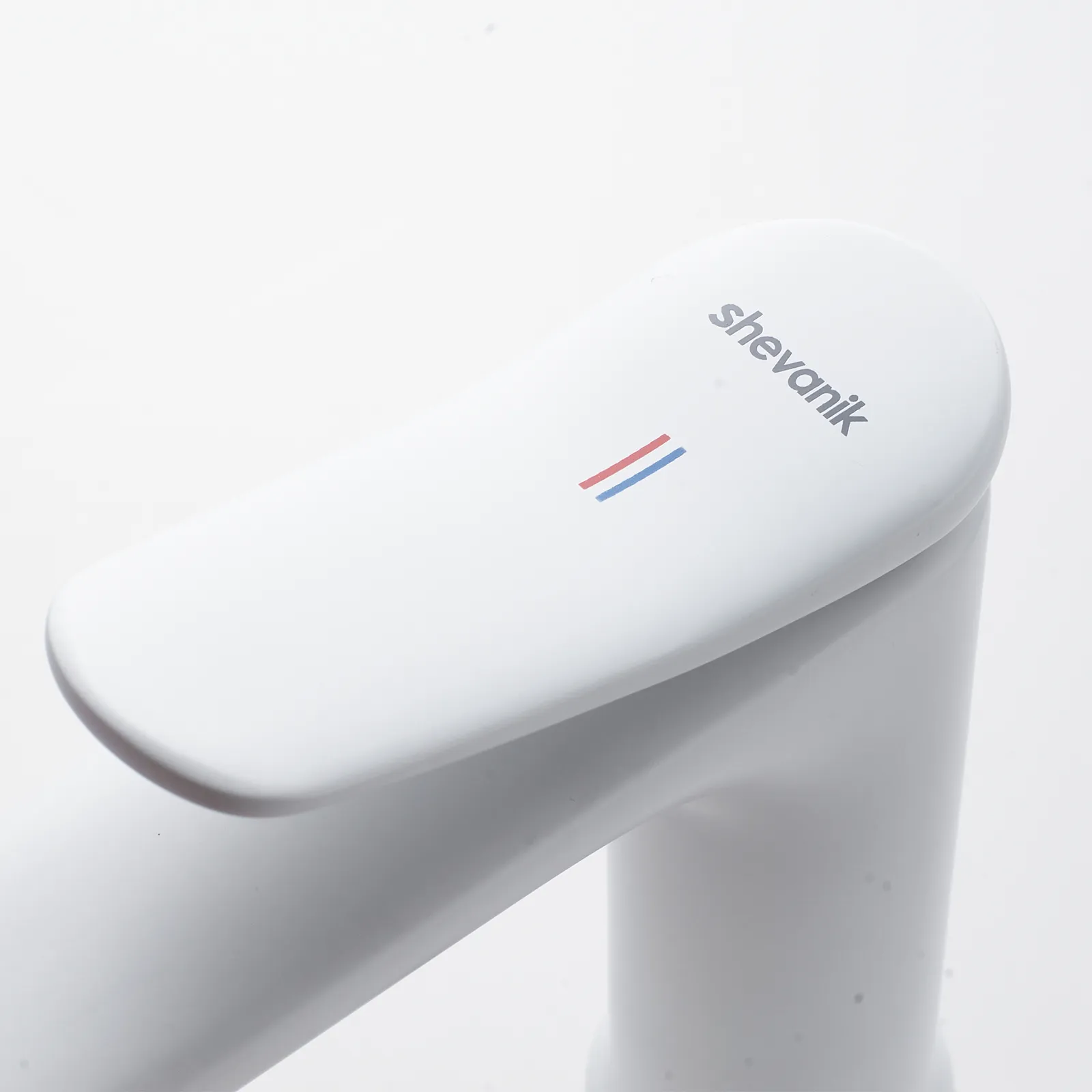 Смеситель для раковины Shevanik S4701C, белый