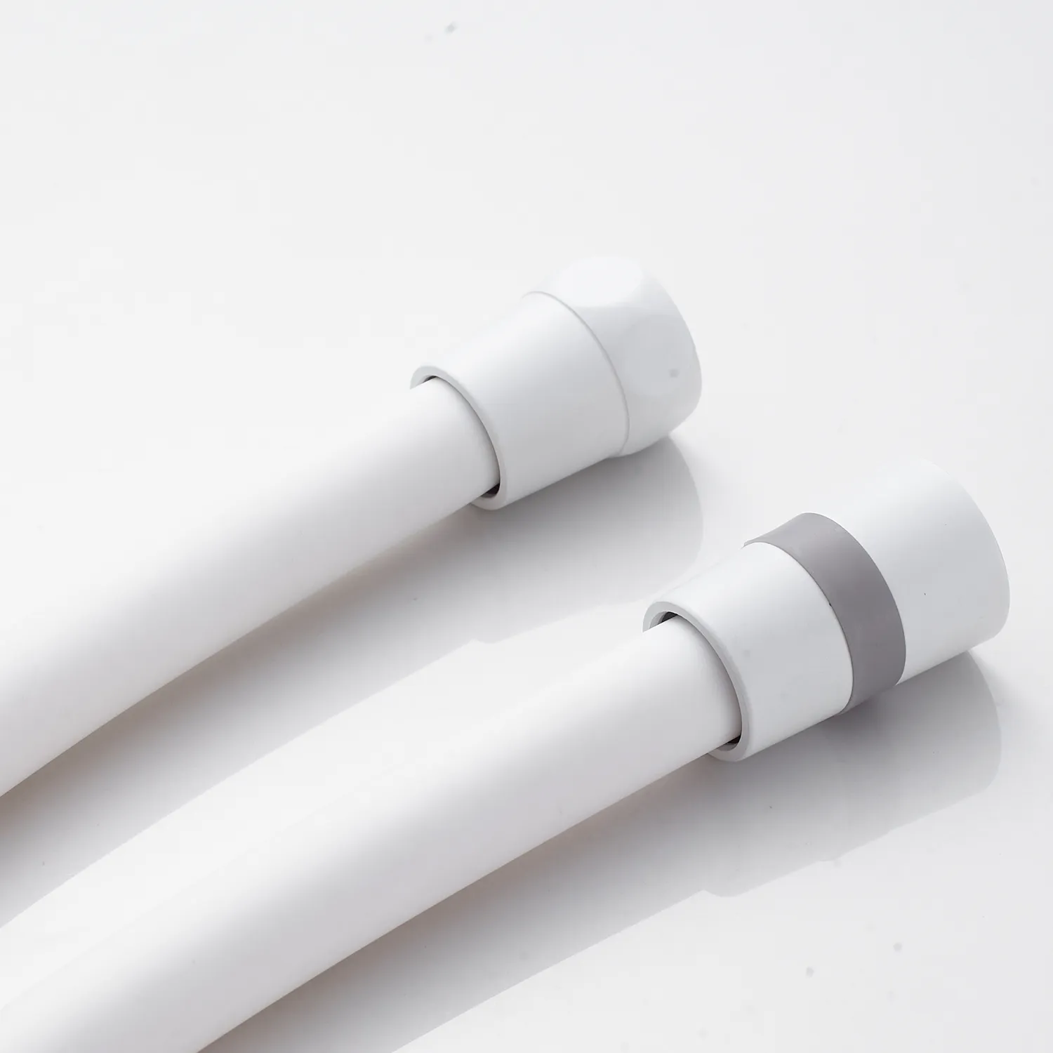 Шланг для душа Shevanik SE57-15 (150 см), белый