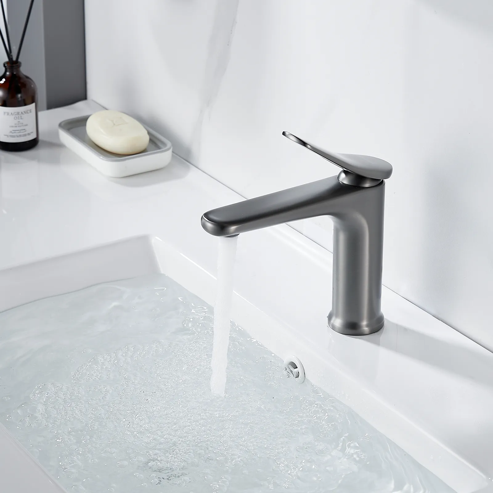 Смеситель для раковины Shevanik S4701T, оружейная сталь