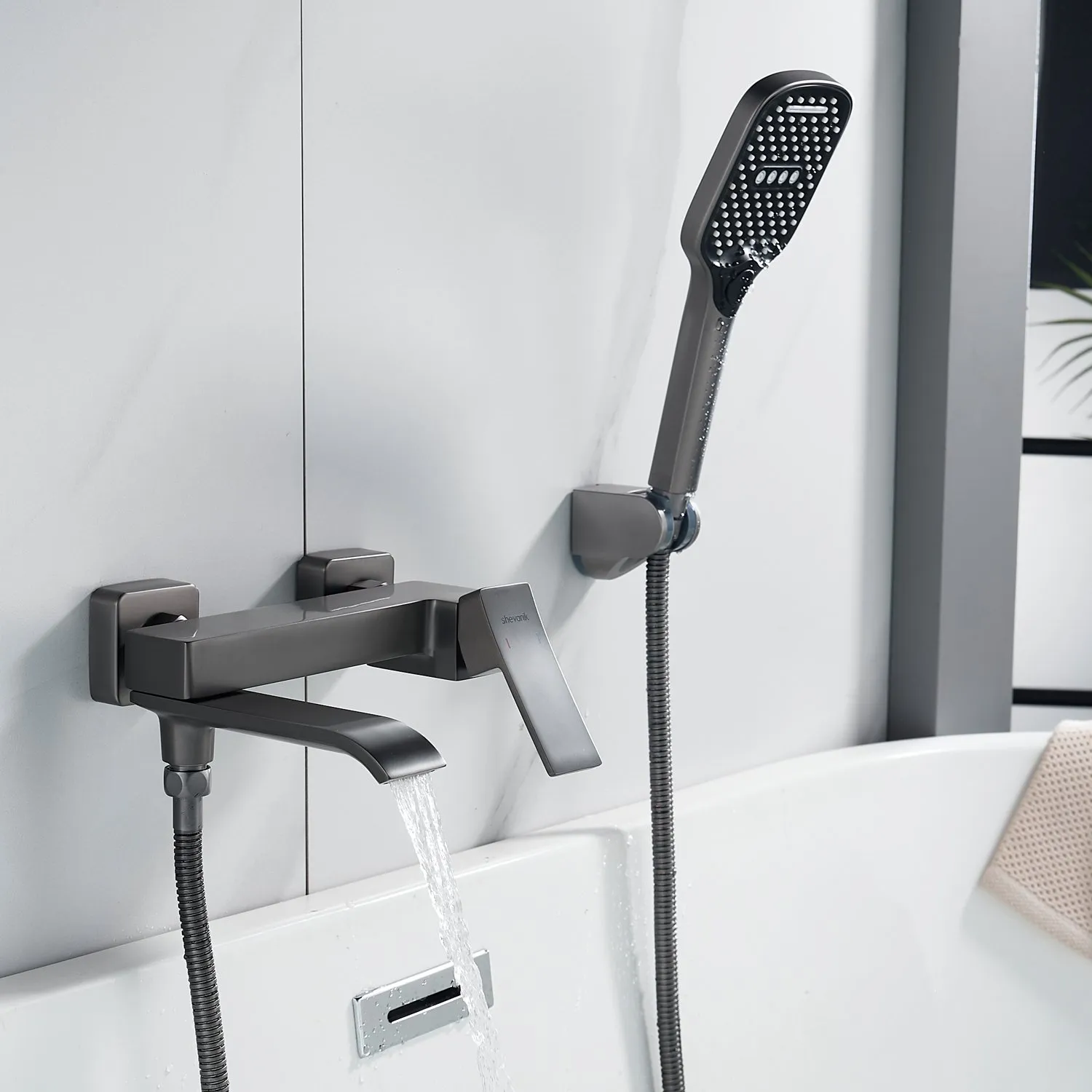 Смеситель для ванны Shevanik S4002T, оружейная сталь