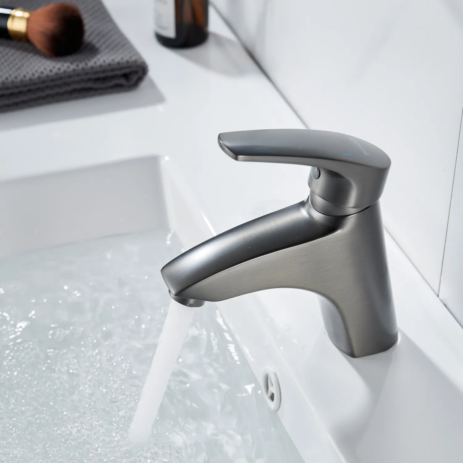 Смеситель для раковины Shevanik S5001T, оружейная сталь