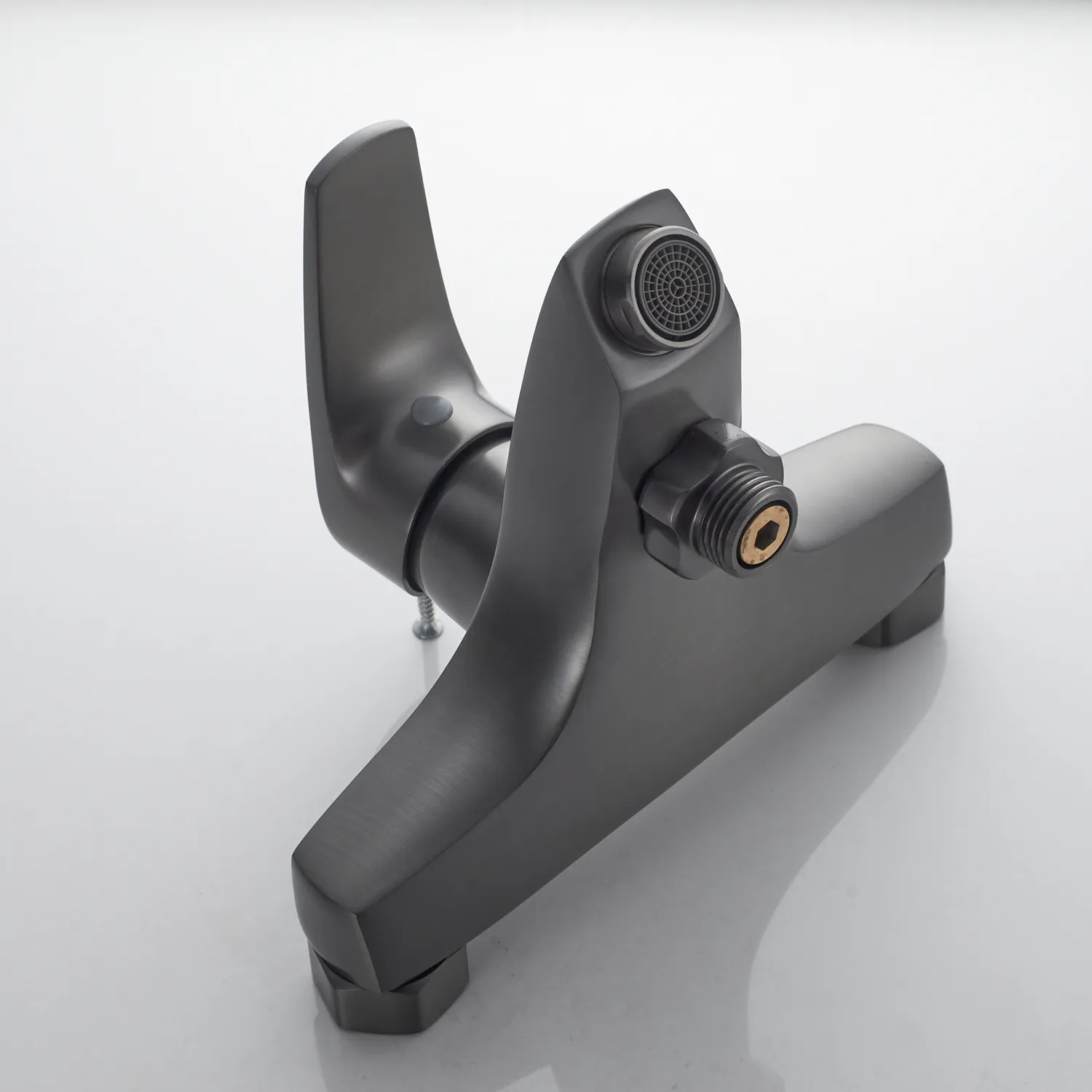 Смеситель для ванны Shevanik S5002T, оружейная сталь