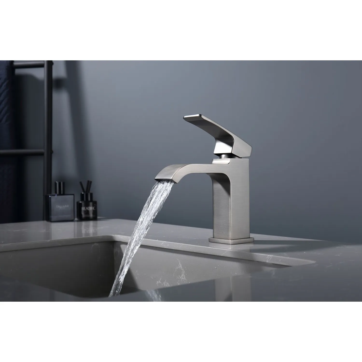 Смеситель Raglo для умывальника (R02.10.09)