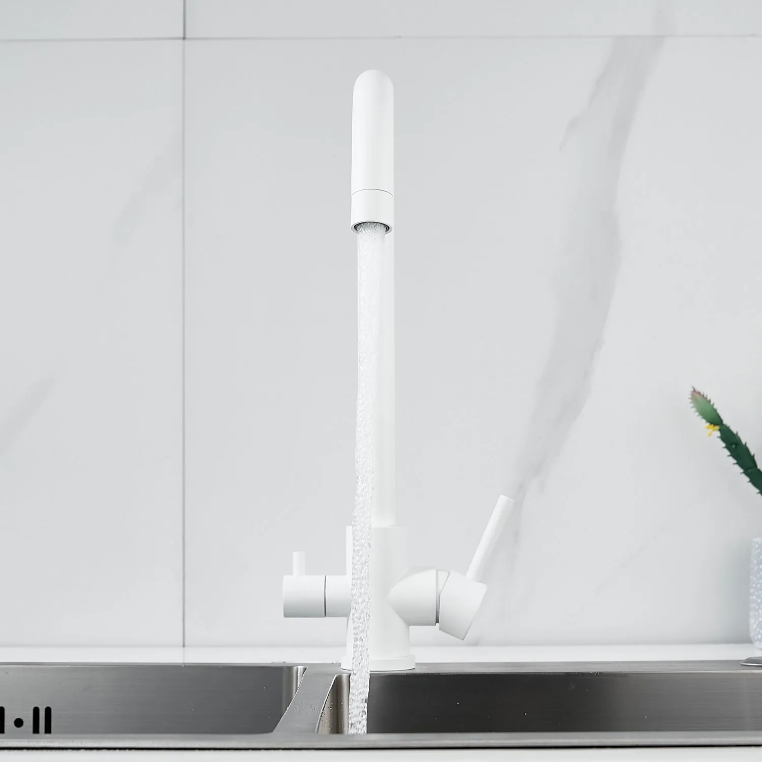 Смеситель для кухни с подключением фильтра воды Raffine F108C, белый