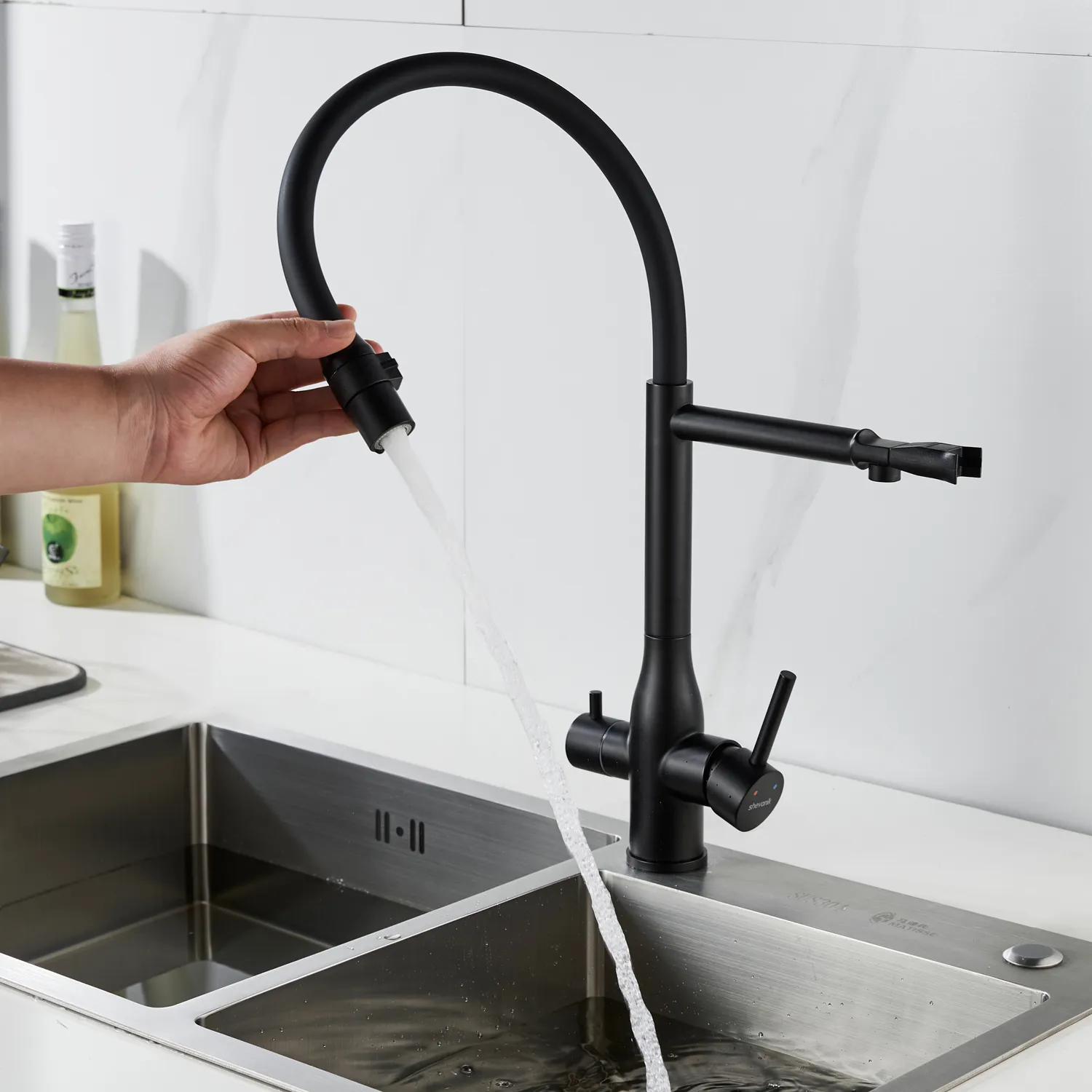 Смеситель для кухни с гибким изливом и подключением фильтра Shevanik S378H, черный