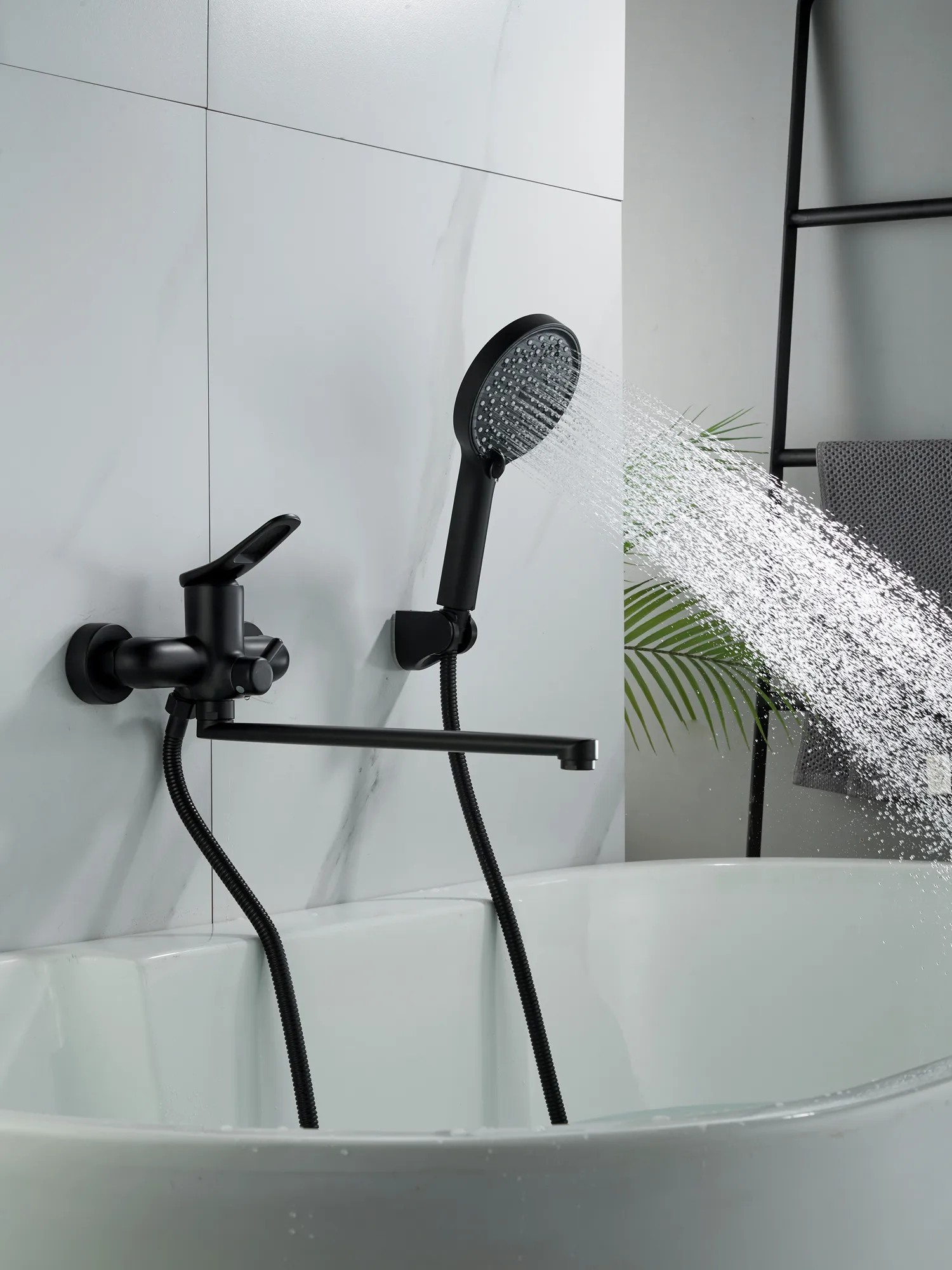Смеситель для ванны Shevanik S4722H, черный