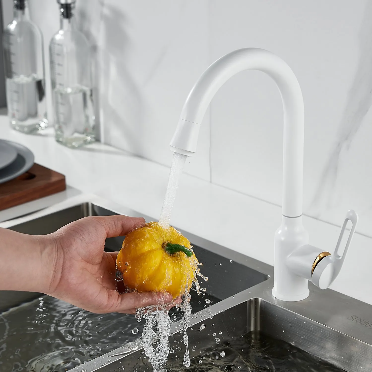 Смеситель для кухни Raffine F103C, белый