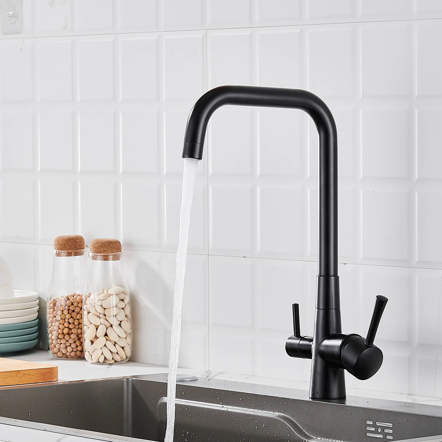 Смеситель для кухни с подключением фильтра Shevanik S528H, черный