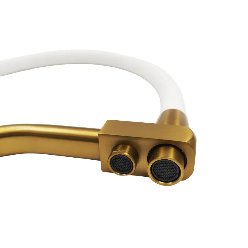 Смеситель для кухни с гибким изливом и подключением фильтра Maretti Eleganza GOLD ENG31RGF13, золотой сатин