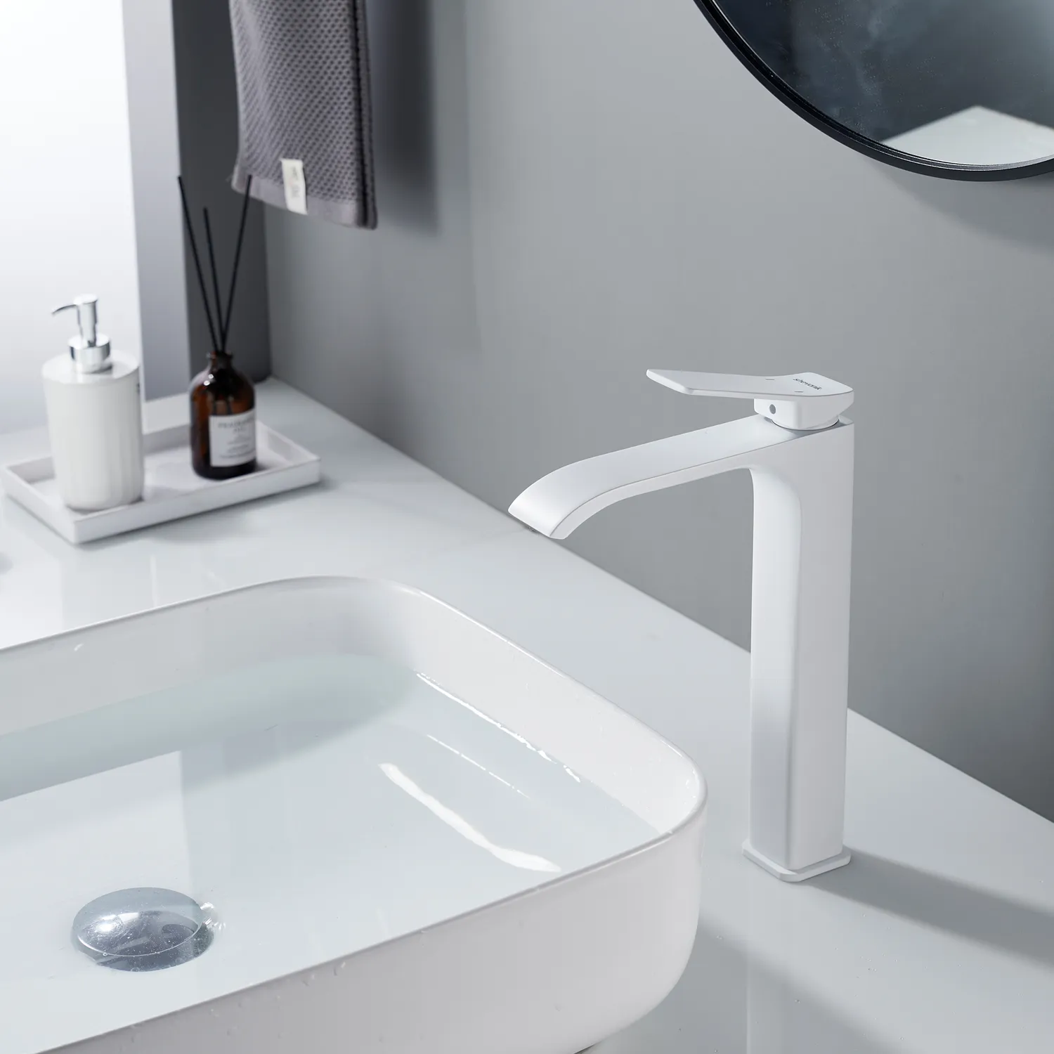 Смеситель для раковины высокий Shevanik S4011C, белый