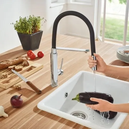 Смеситель для кухни Grohe Concetto Professional 31491000 черный