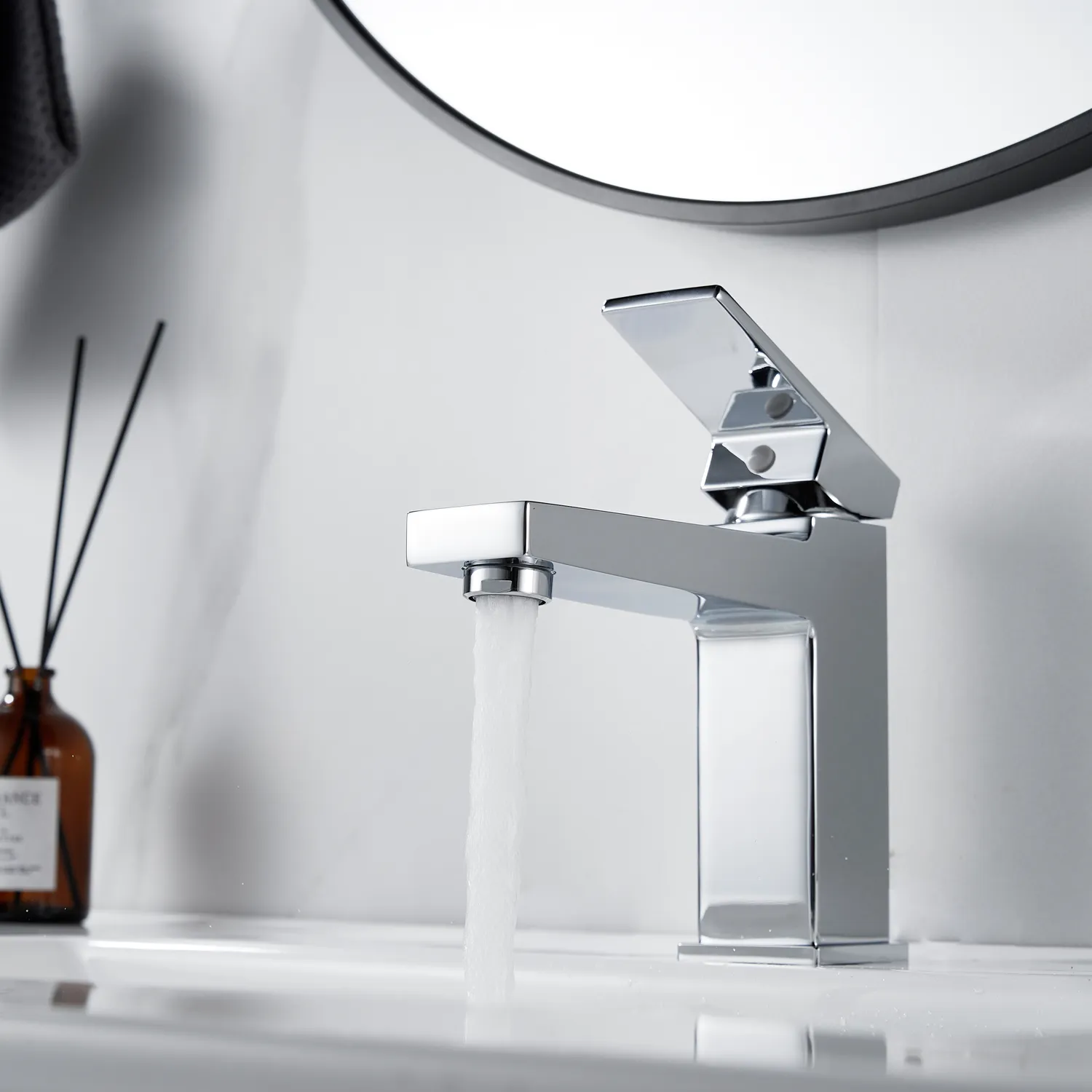 Смеситель для раковины Rose R2801, хром