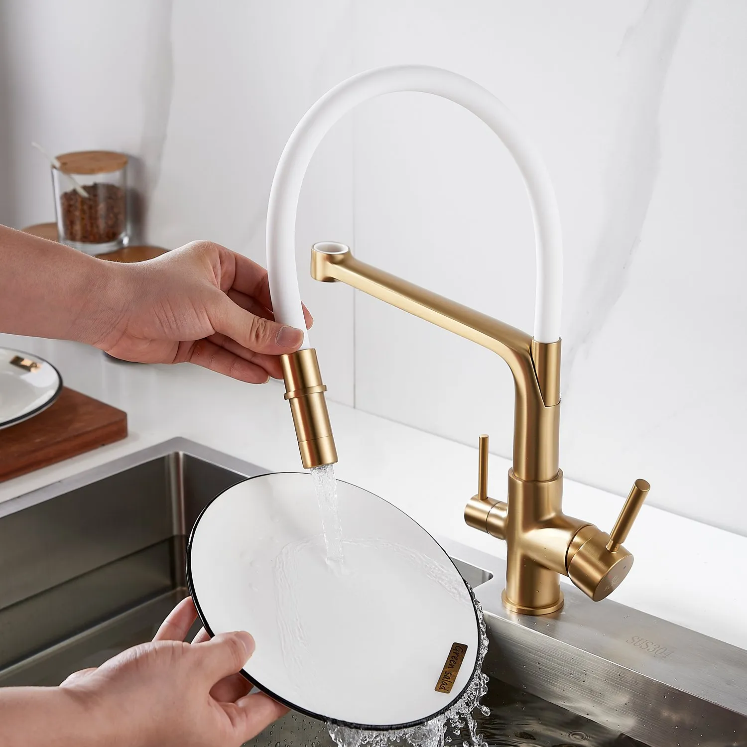 Смеситель для кухни с подключением фильтра воды Rose R658G, золотой сатин