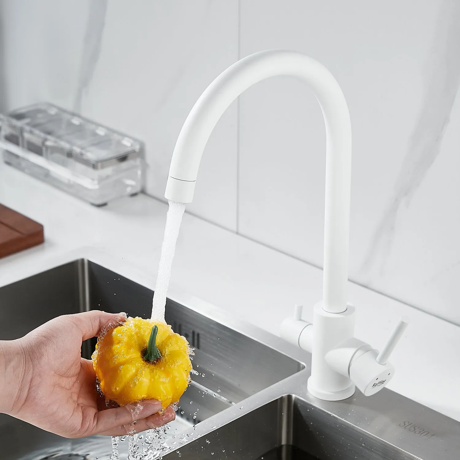 Смеситель для кухни с подключением фильтра воды Raffine F108C, белый