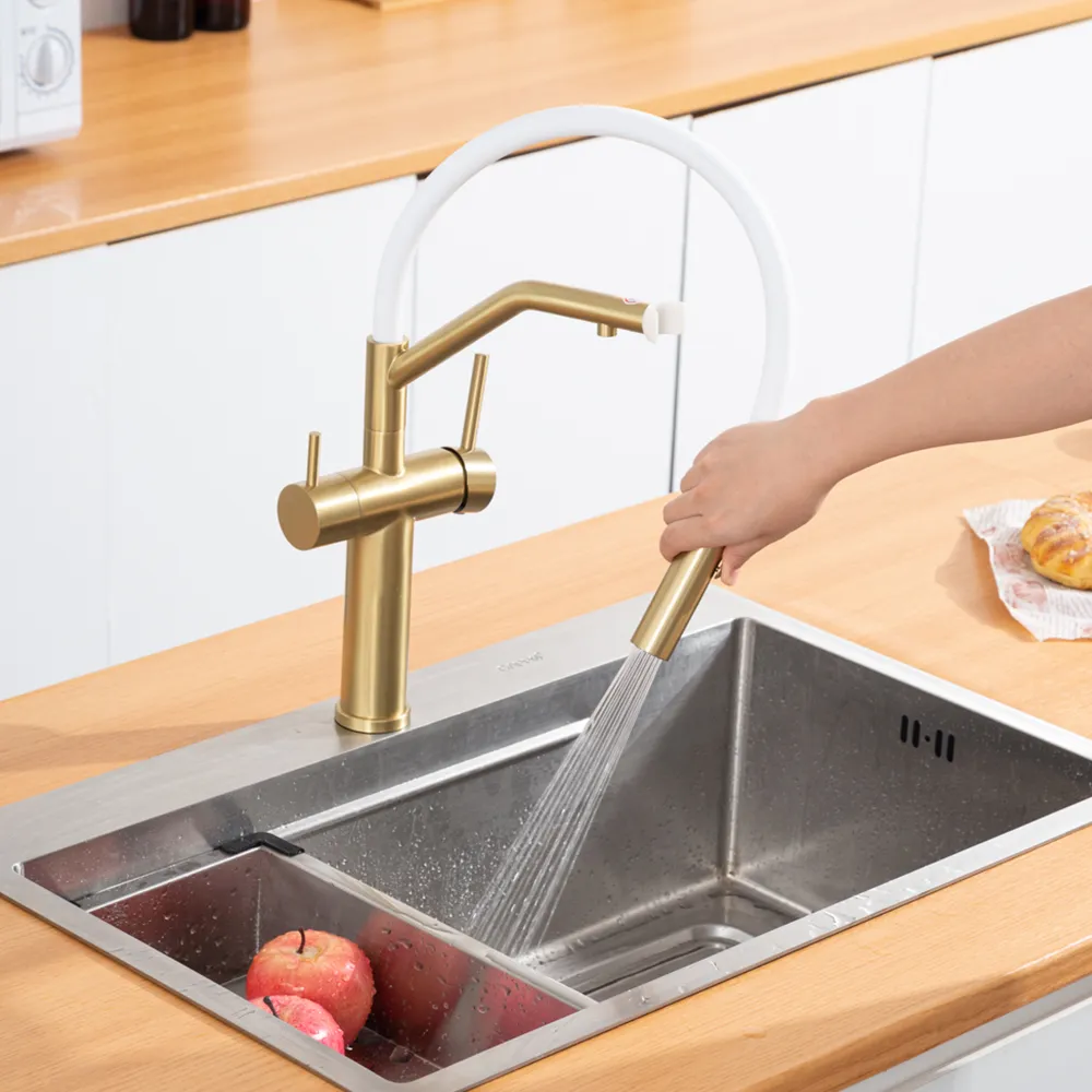 Смеситель для кухни с гибким изливом и подключением фильтра GAPPO G4399-83, золотой сатин