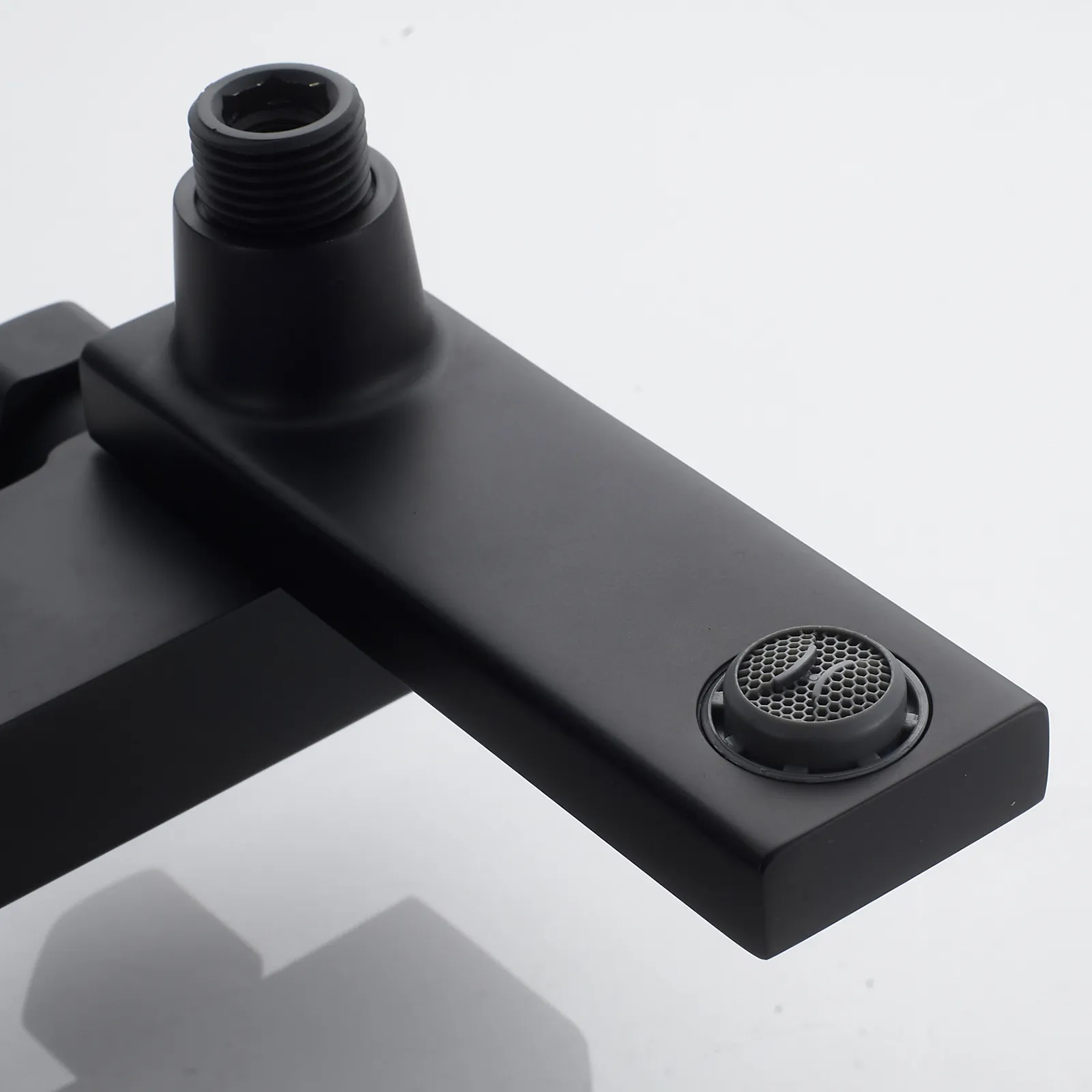 Душевая система Shevanik S4636H, черный