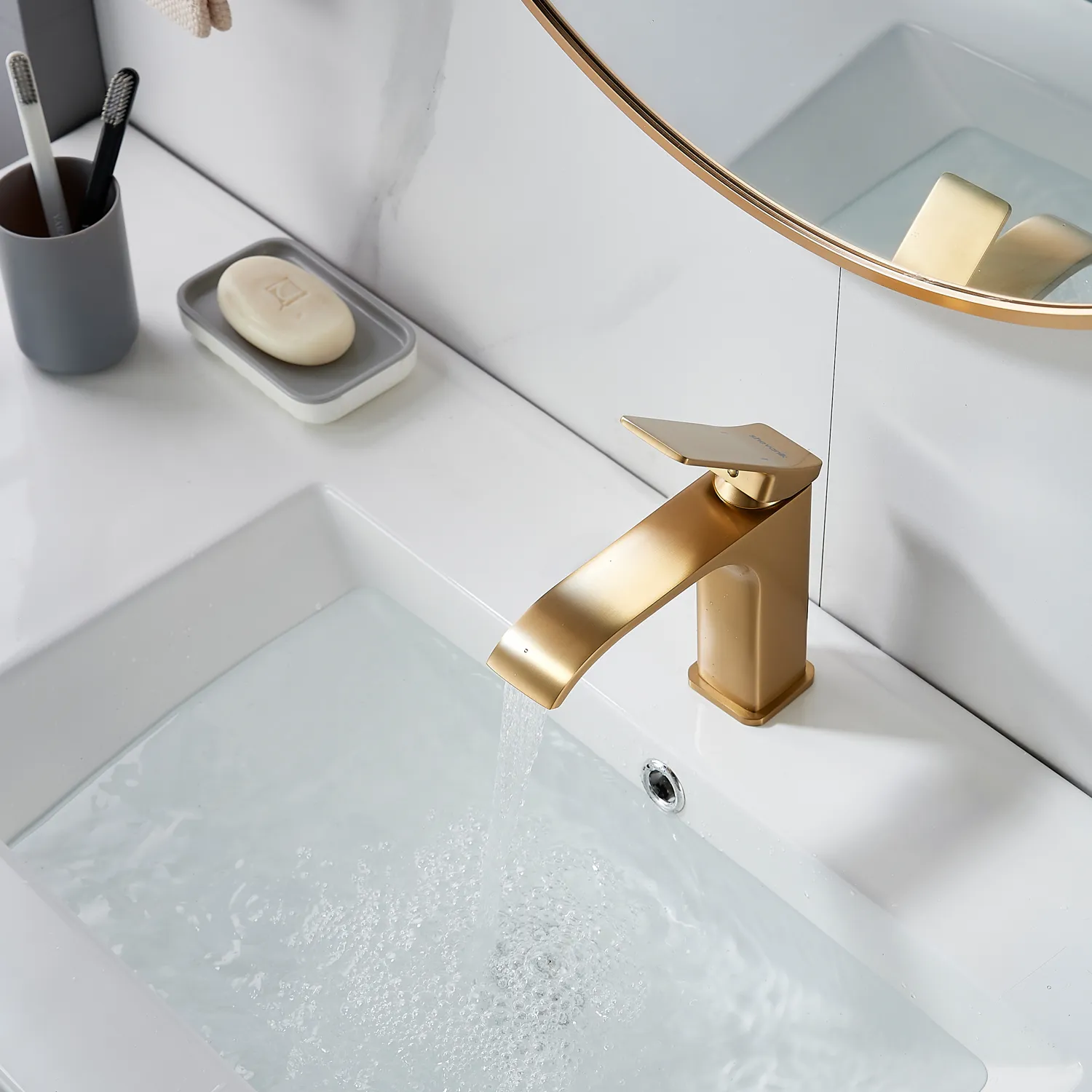 Смеситель для раковины Shevanik S4001G, золотой сатин